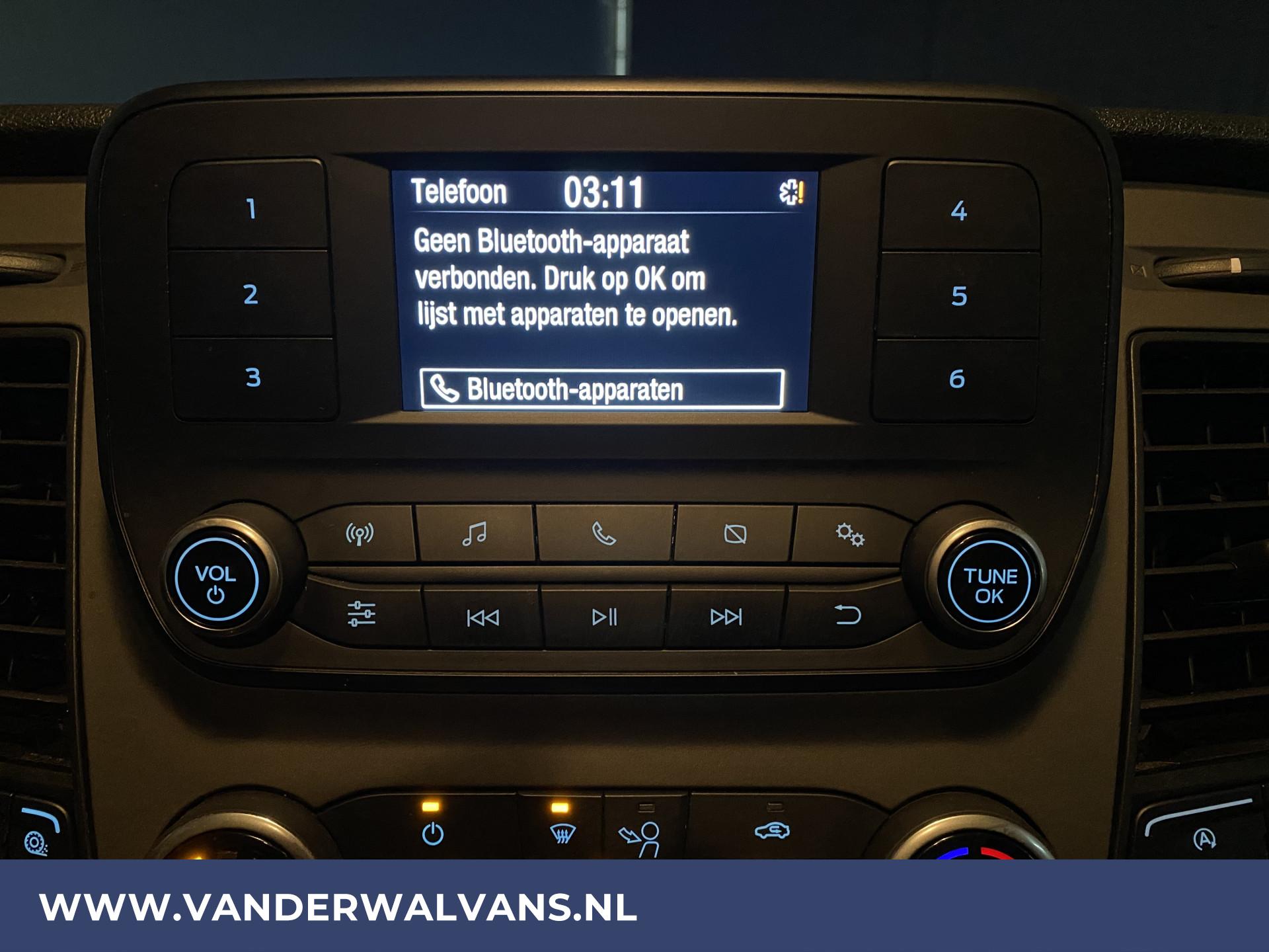 Foto 6 van Ford Transit Custom 2.0 TDCI 131pk L1H1 Euro6 Airco | Cruise | LED | Camera | 2500kg trekvermogen |