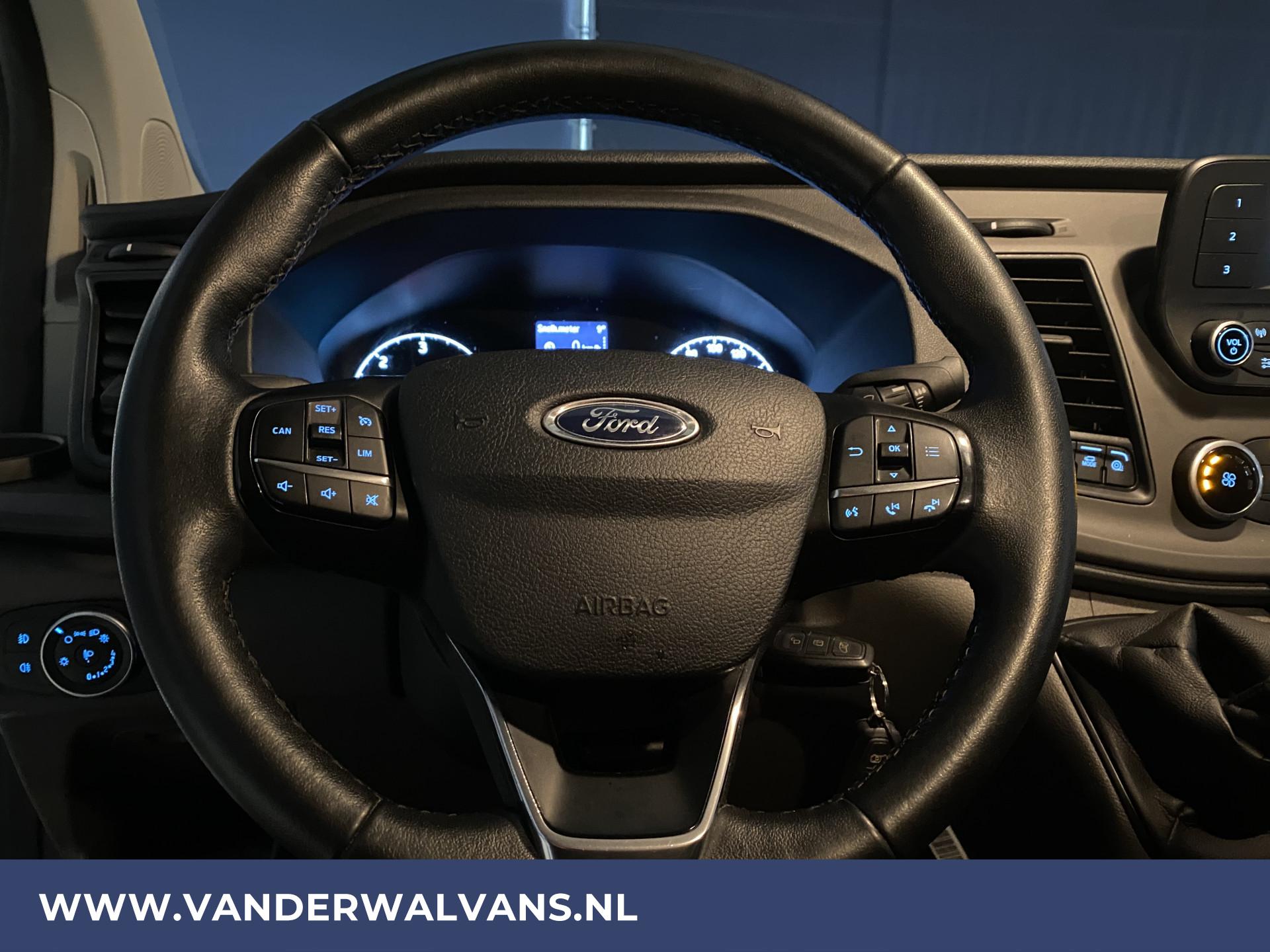 Foto 8 van Ford Transit Custom 2.0 TDCI 131pk L1H1 Euro6 Airco | Cruise | LED | Camera | 2500kg trekvermogen |