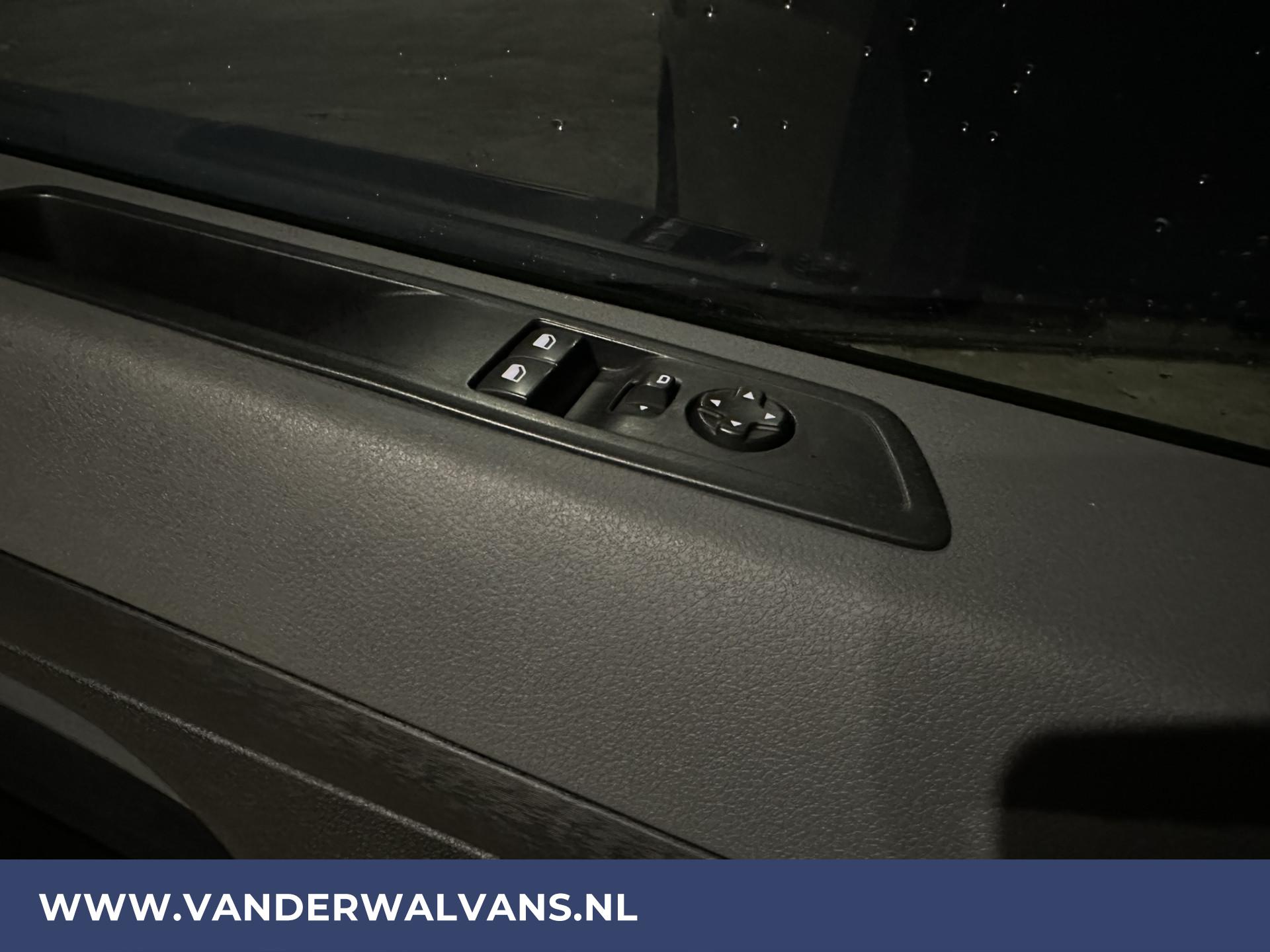 Foto 15 van Opel Vivaro 1.5 CDTI L2H1 Euro6 Airco | Cruisecontrol | 3-zits