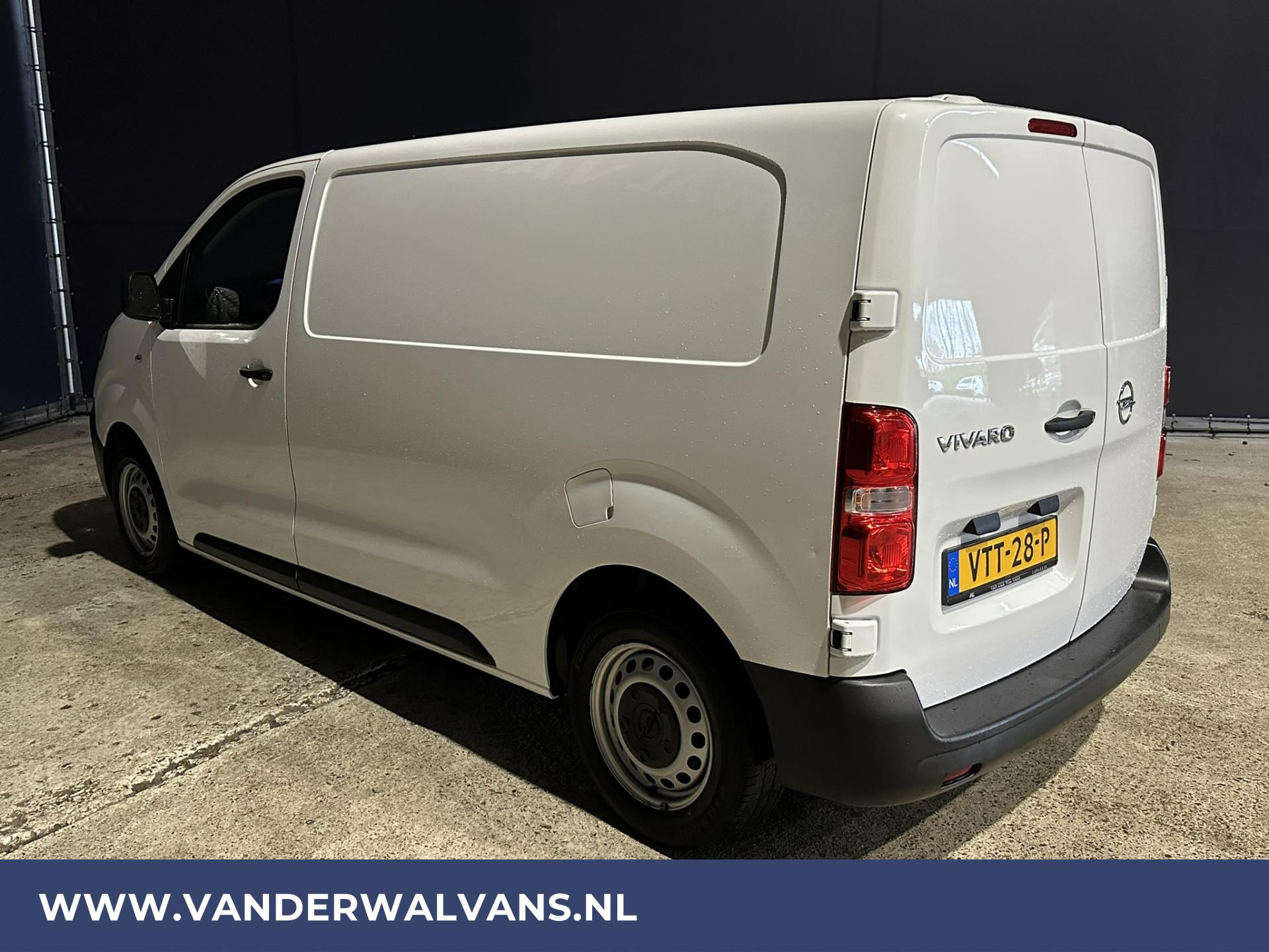 Foto 2 van Opel Vivaro 1.5 CDTI L2H1 Euro6 Airco | Cruisecontrol | 3-zits