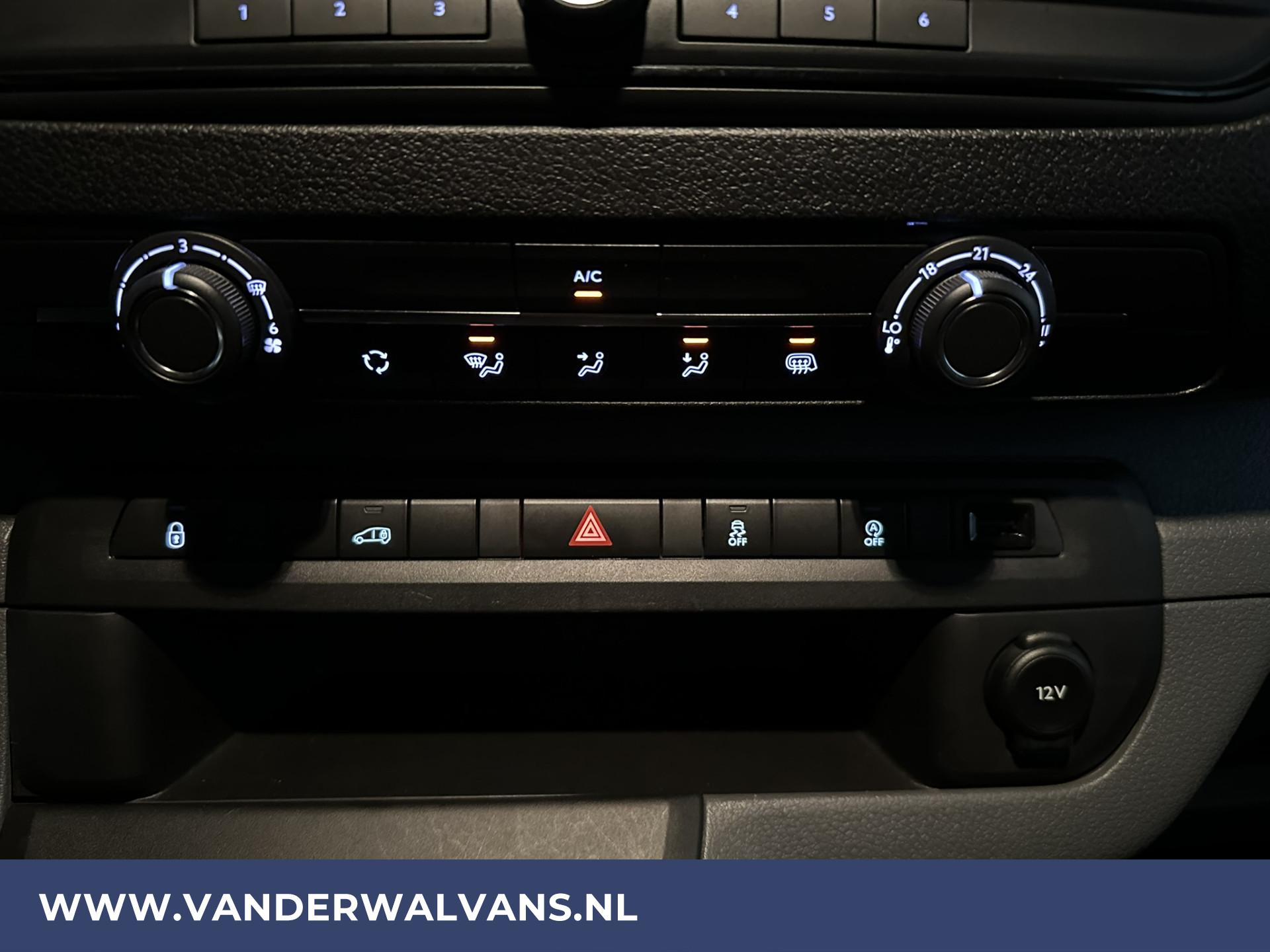Foto 4 van Opel Vivaro 1.5 CDTI L2H1 Euro6 Airco | Cruisecontrol | 3-zits