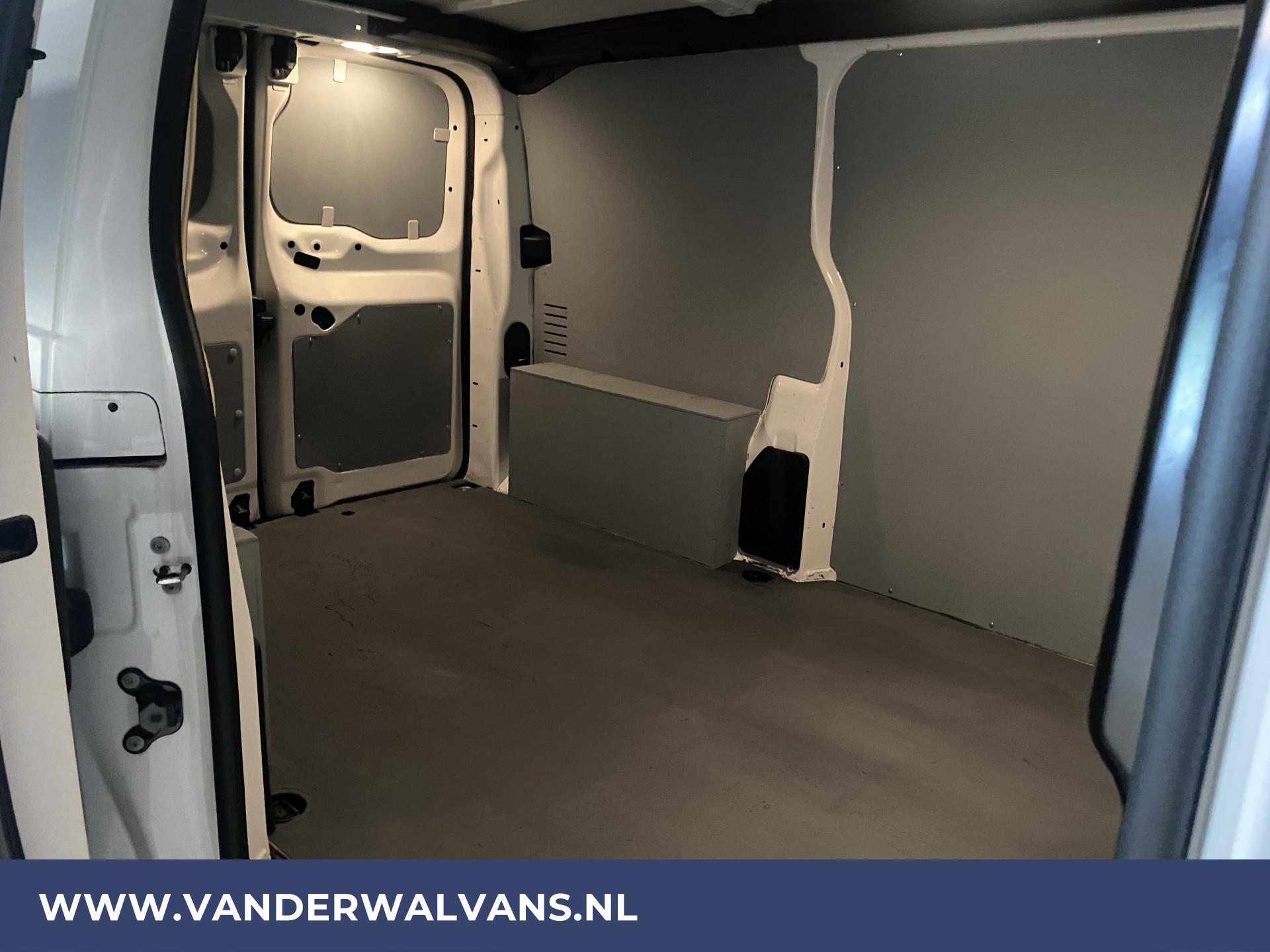 Foto 7 van Opel Vivaro 1.5 CDTI L2H1 Euro6 Airco | Cruisecontrol | 3-zits