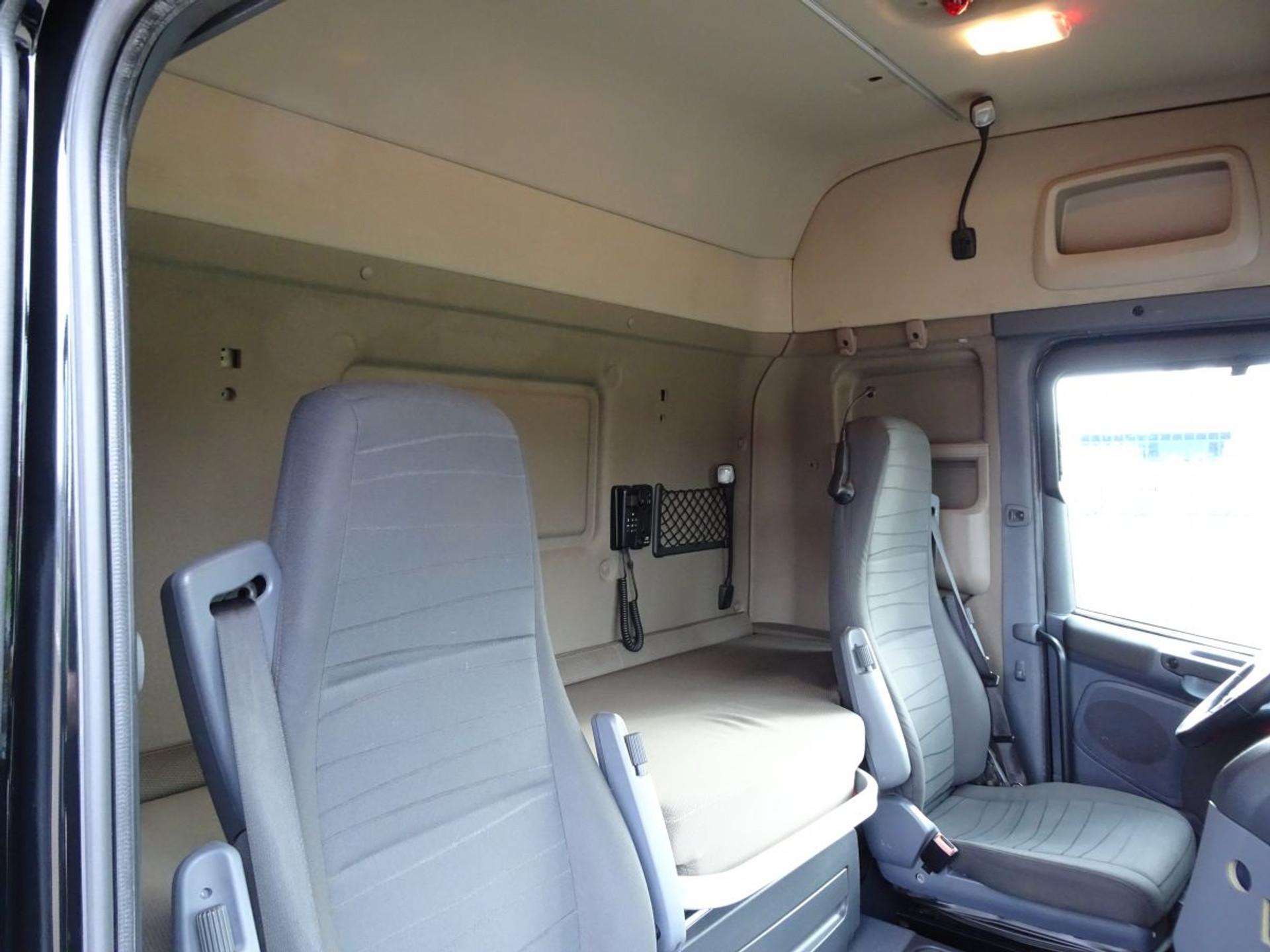 Foto 10 van Scania R450 EURO 6 / 6x2 BOOGIE / RETARDER