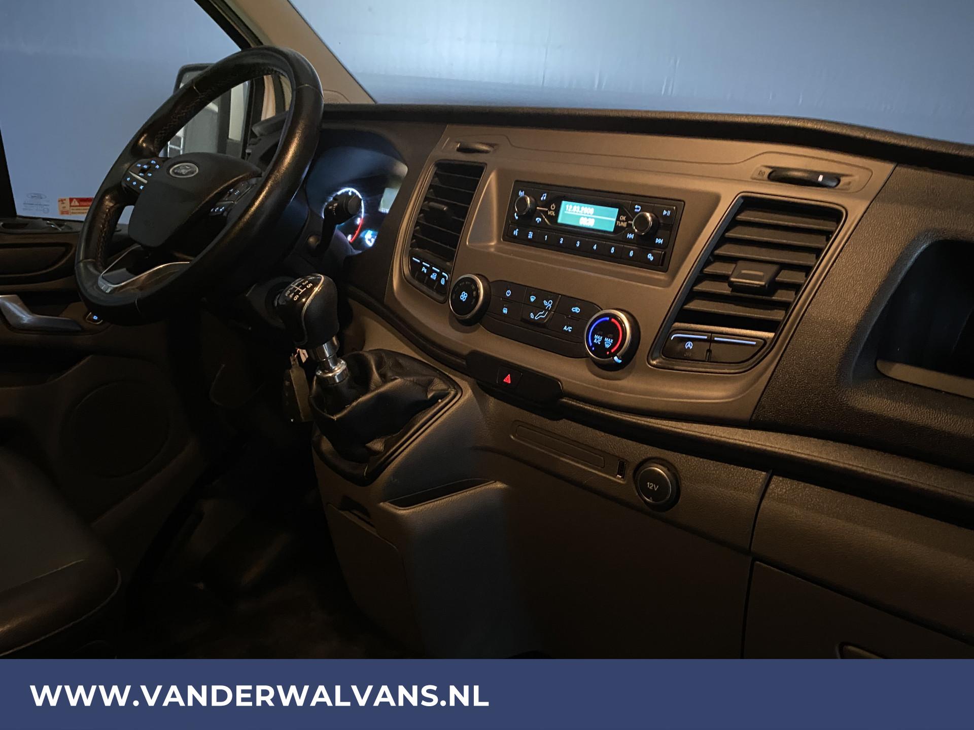 Foto 13 van Ford Transit Custom 2.0TDCI L2H1 Euro6 Airco | Cruise | LED | 2800kg trekvermogen