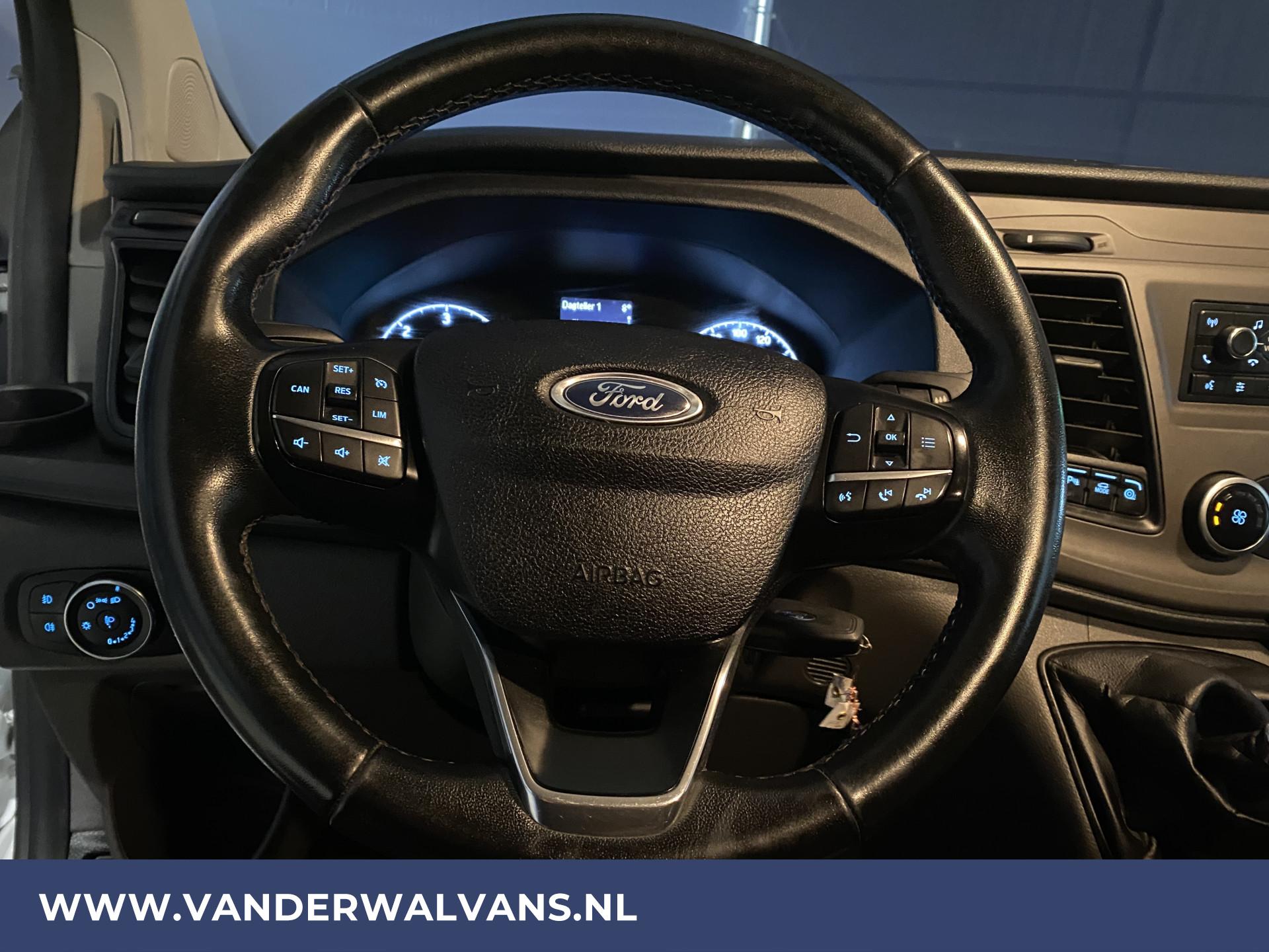 Foto 16 van Ford Transit Custom 2.0TDCI L2H1 Euro6 Airco | Cruise | LED | 2800kg trekvermogen