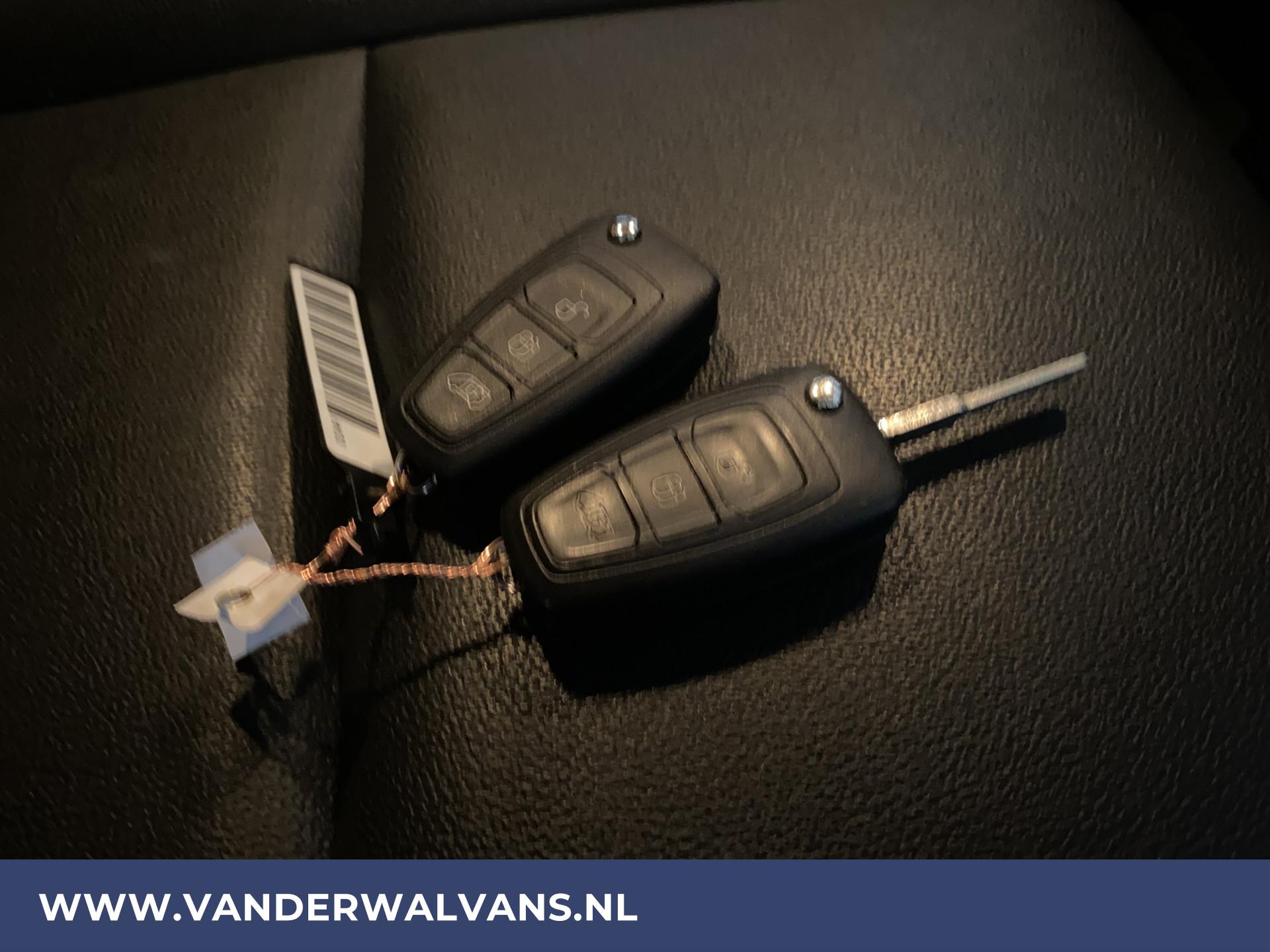 Foto 18 van Ford Transit Custom 2.0TDCI L2H1 Euro6 Airco | Cruise | LED | 2800kg trekvermogen