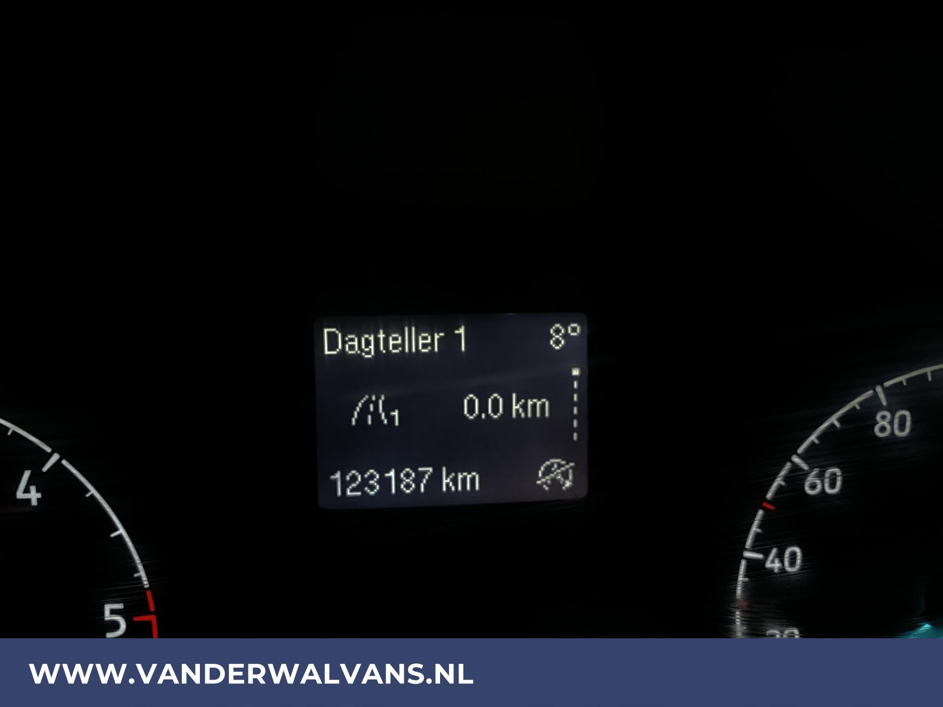 Foto 19 van Ford Transit Custom 2.0TDCI L2H1 Euro6 Airco | Cruise | LED | 2800kg trekvermogen