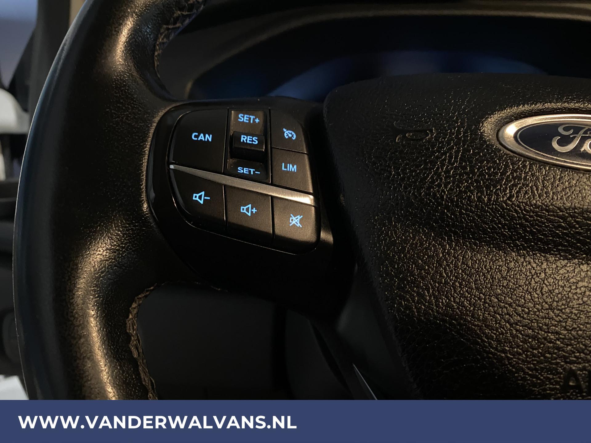 Foto 6 van Ford Transit Custom 2.0TDCI L2H1 Euro6 Airco | Cruise | LED | 2800kg trekvermogen