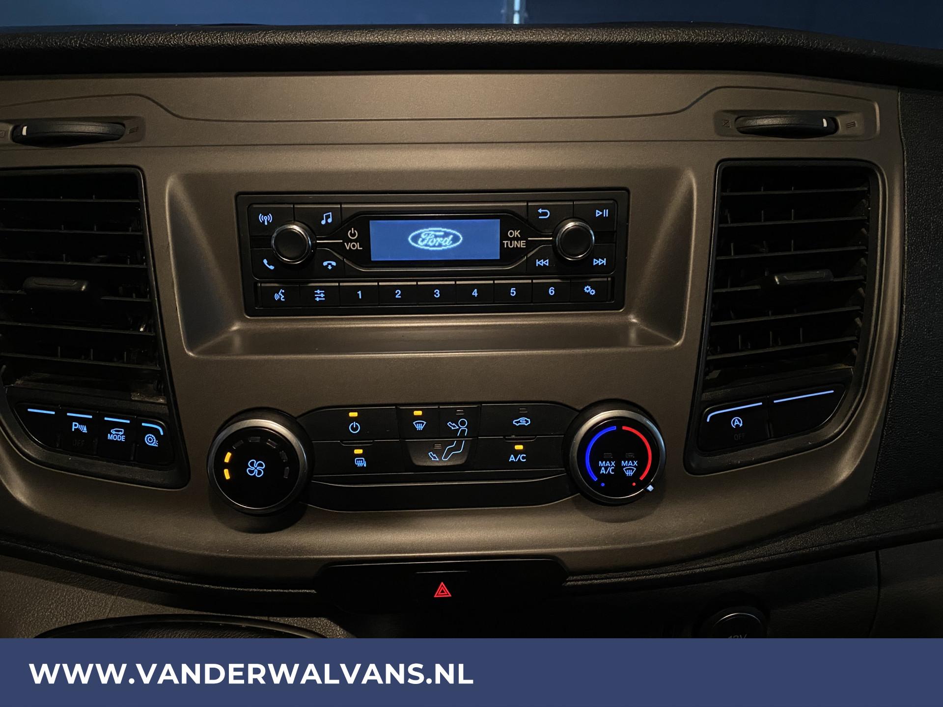 Foto 7 van Ford Transit Custom 2.0TDCI L2H1 Euro6 Airco | Cruise | LED | 2800kg trekvermogen