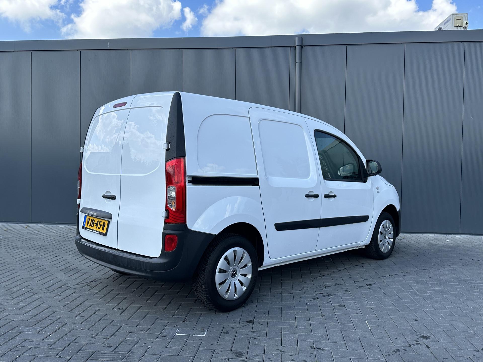 Foto 2 van Mercedes-Benz Citan 108 CDI E6 / ORIG. NL / 1e EIGENAAR / AIRCO / BLUETOOTH / SCHUIFDEUR