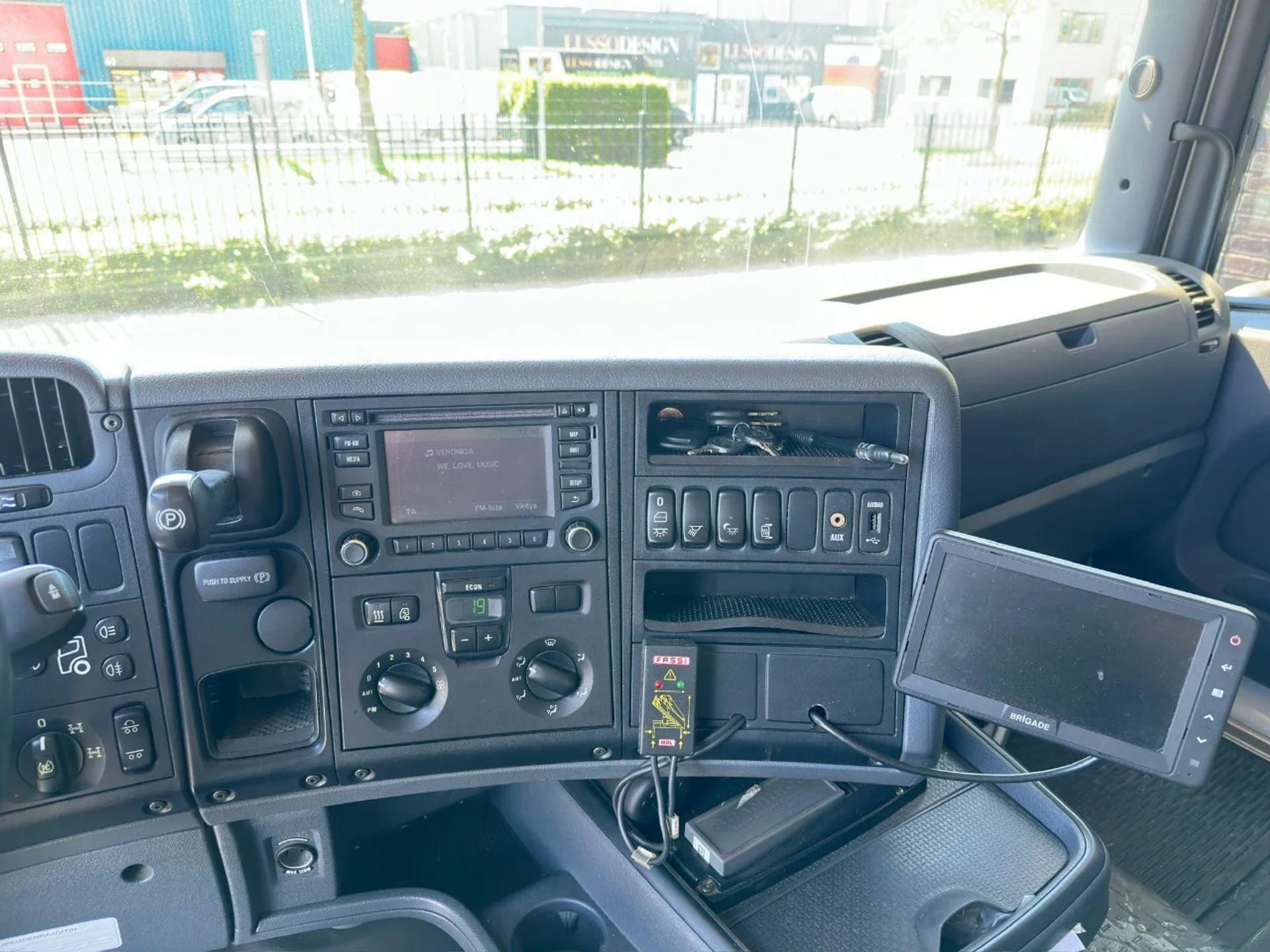 Foto 45 van Scania R520 V8 10X4 + FASSI F1650RAL.2.28 + JIB L616L KRAAN/KRAN/CRANE/GRUA
