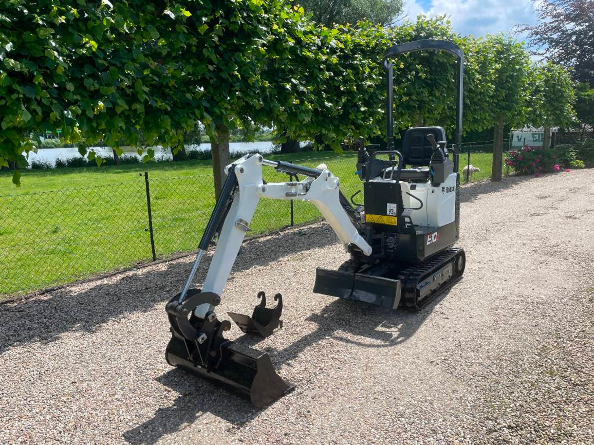 Foto 2 van Bobcat E10Z Minigraver / Mini Graver