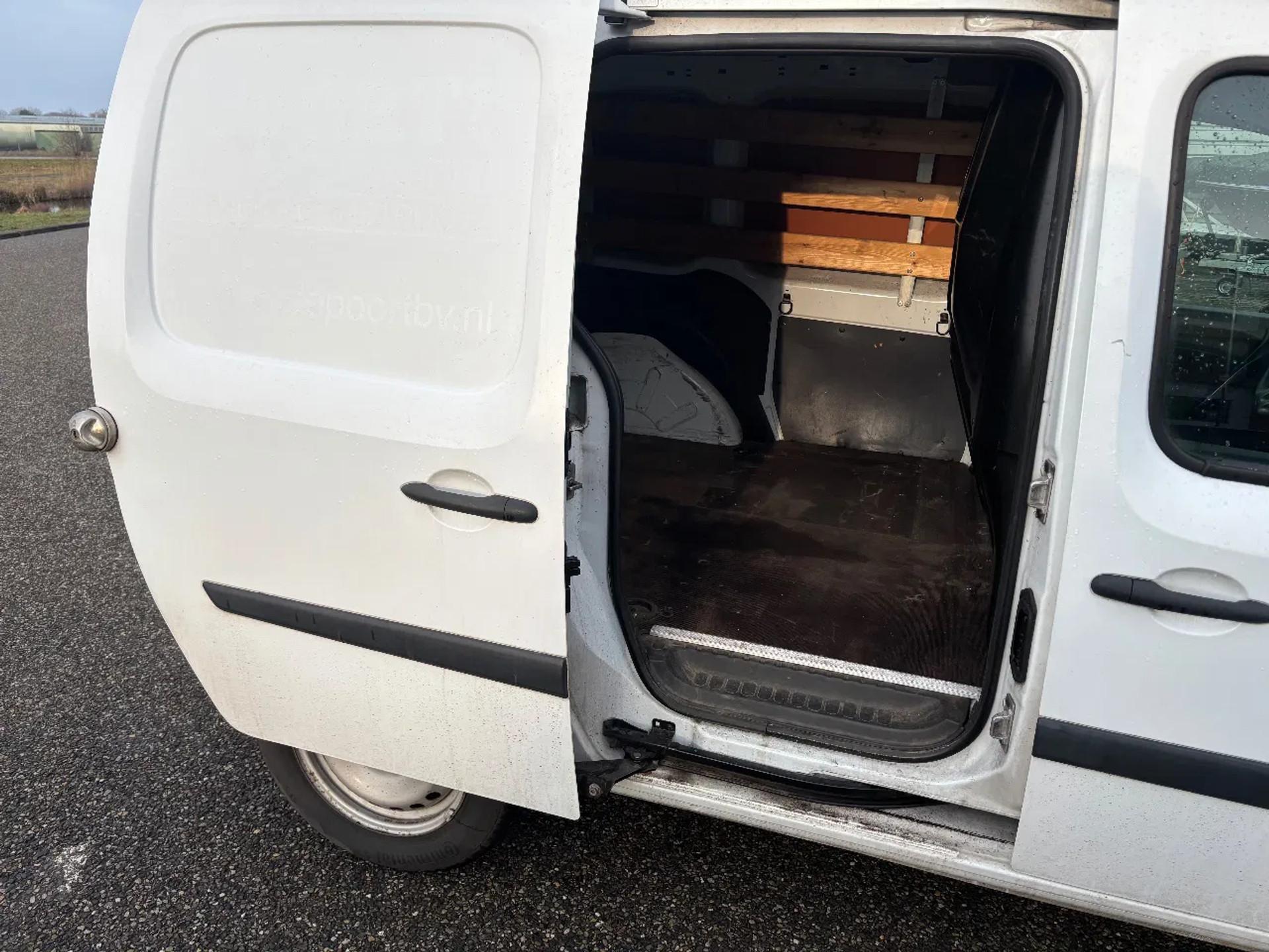 Foto 7 van Renault 1.5DCI L1H1 Airco Cruisecontrol Trekhaak EURO 6