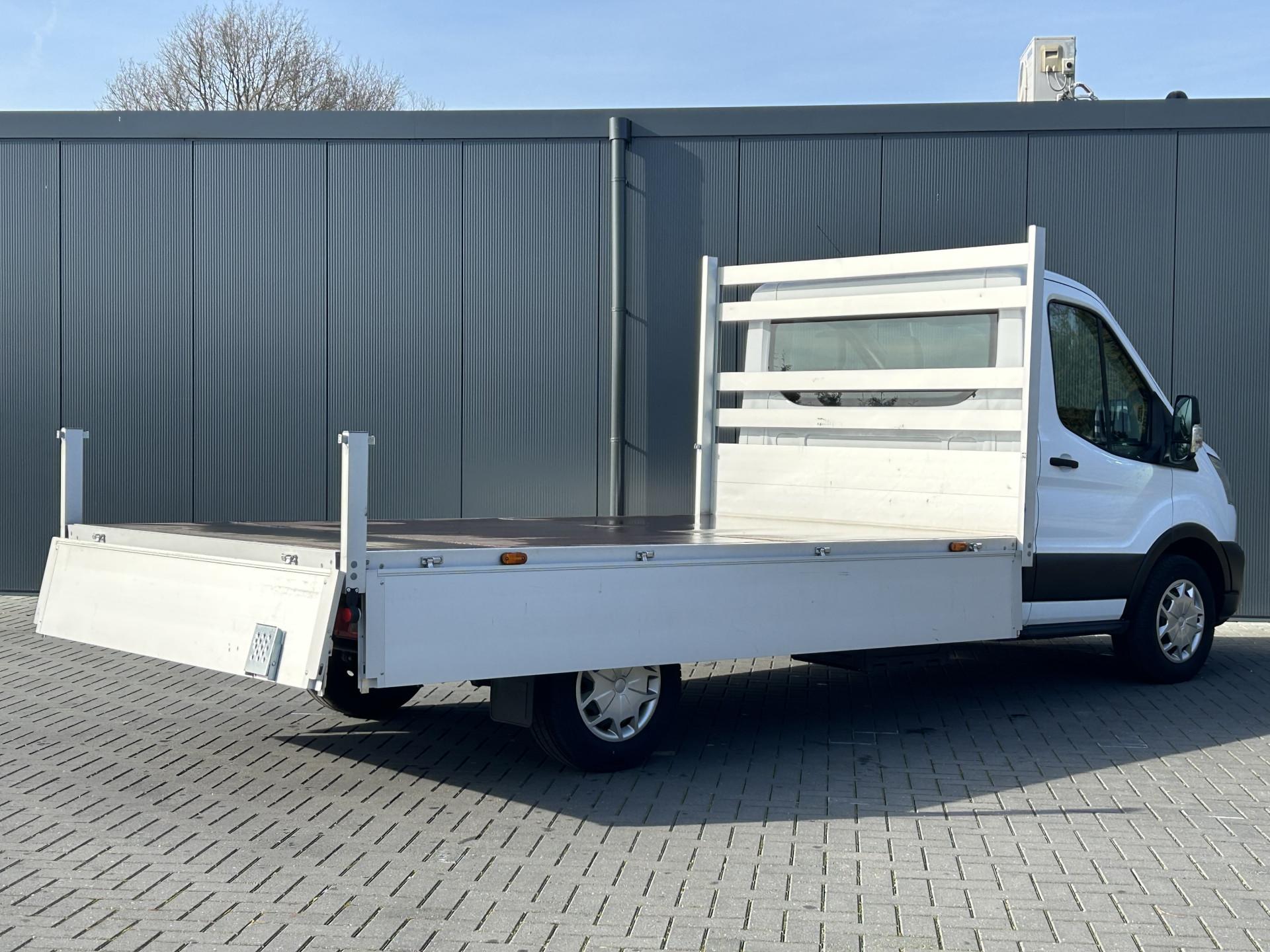 Foto 10 van Ford 350 2.0 TDCI 130 PK WB 395 / 4.408 KM !! / LANGE UITVOERING PICK UP / 1e EIG. / AIRCO / CRUISE / 2.800 KG AHG