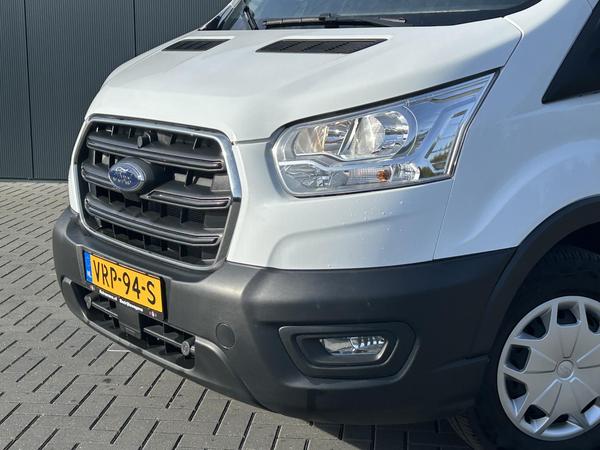 Foto 17 van Ford 350 2.0 TDCI 130 PK WB 395 / 4.408 KM !! / LANGE UITVOERING PICK UP / 1e EIG. / AIRCO / CRUISE / 2.800 KG AHG