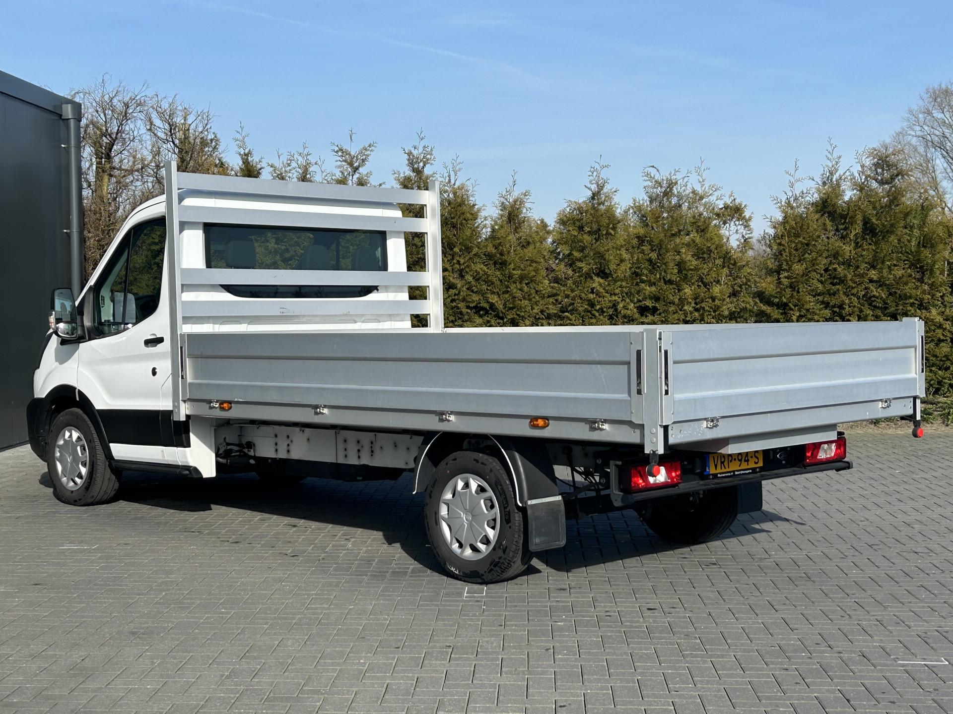 Foto 4 van Ford 350 2.0 TDCI 130 PK WB 395 / 4.408 KM !! / LANGE UITVOERING PICK UP / 1e EIG. / AIRCO / CRUISE / 2.800 KG AHG