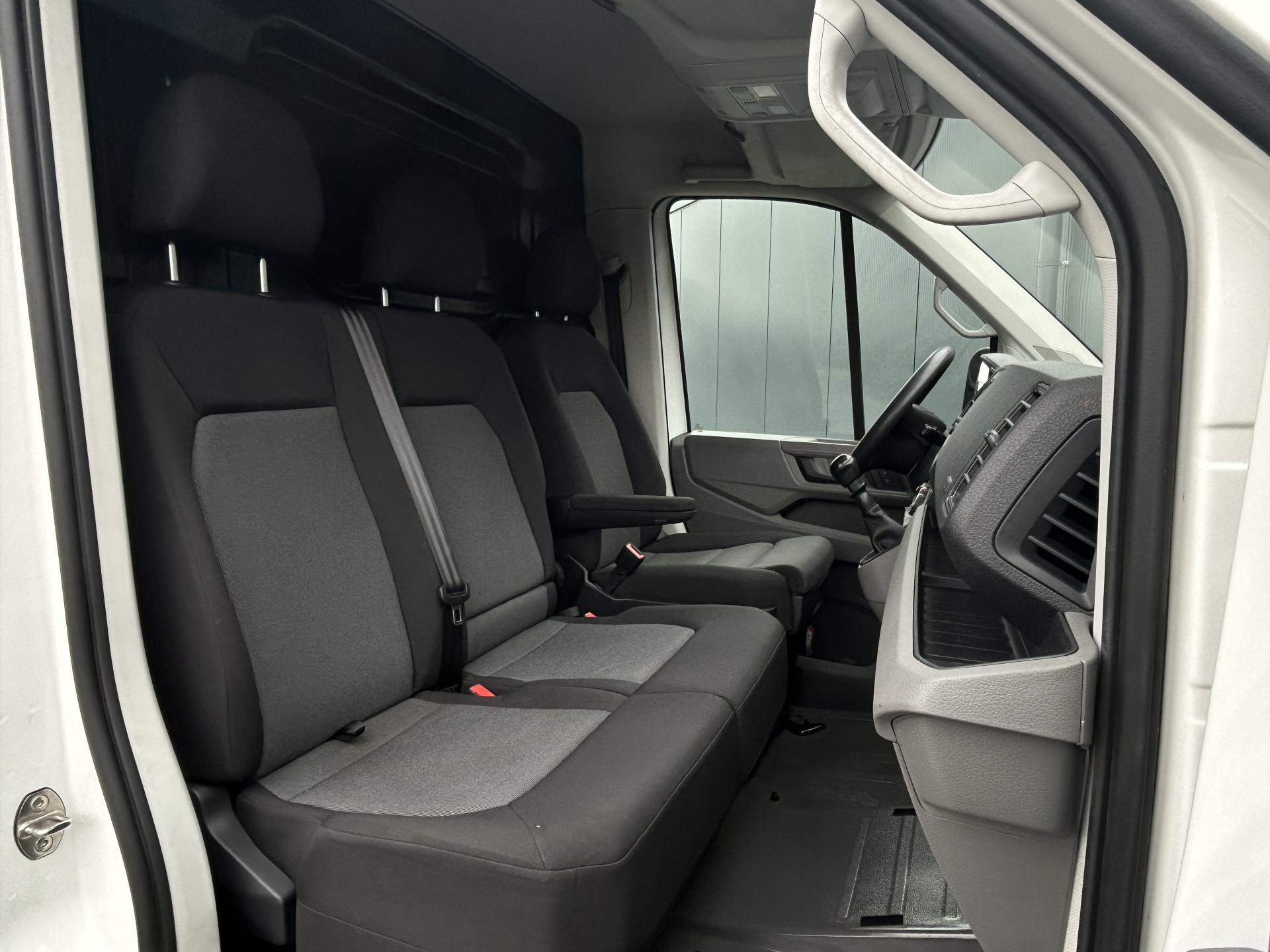 Foto 5 van Volkswagen 35 2.0 TDI 141 PK / L3H3 / 1e EIGENAAR / AIRCO / CRUISE CONTROL / 3.000 KG AHG / BIJRIJDERSBANK