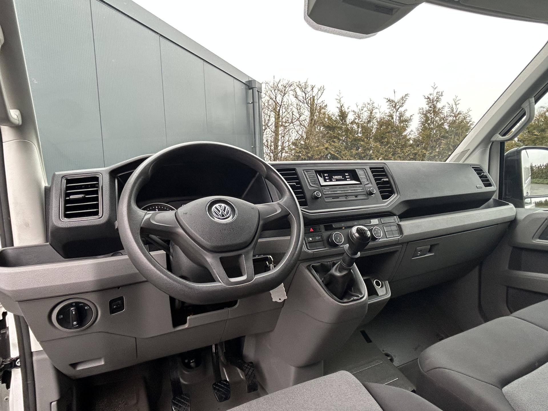 Foto 6 van Volkswagen 35 2.0 TDI 141 PK / L3H3 / 1e EIGENAAR / AIRCO / CRUISE CONTROL / 3.000 KG AHG / BIJRIJDERSBANK