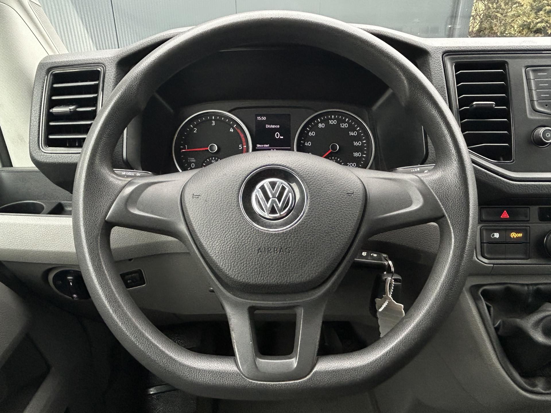 Foto 9 van Volkswagen 35 2.0 TDI 141 PK / L3H3 / 1e EIGENAAR / AIRCO / CRUISE CONTROL / 3.000 KG AHG / BIJRIJDERSBANK