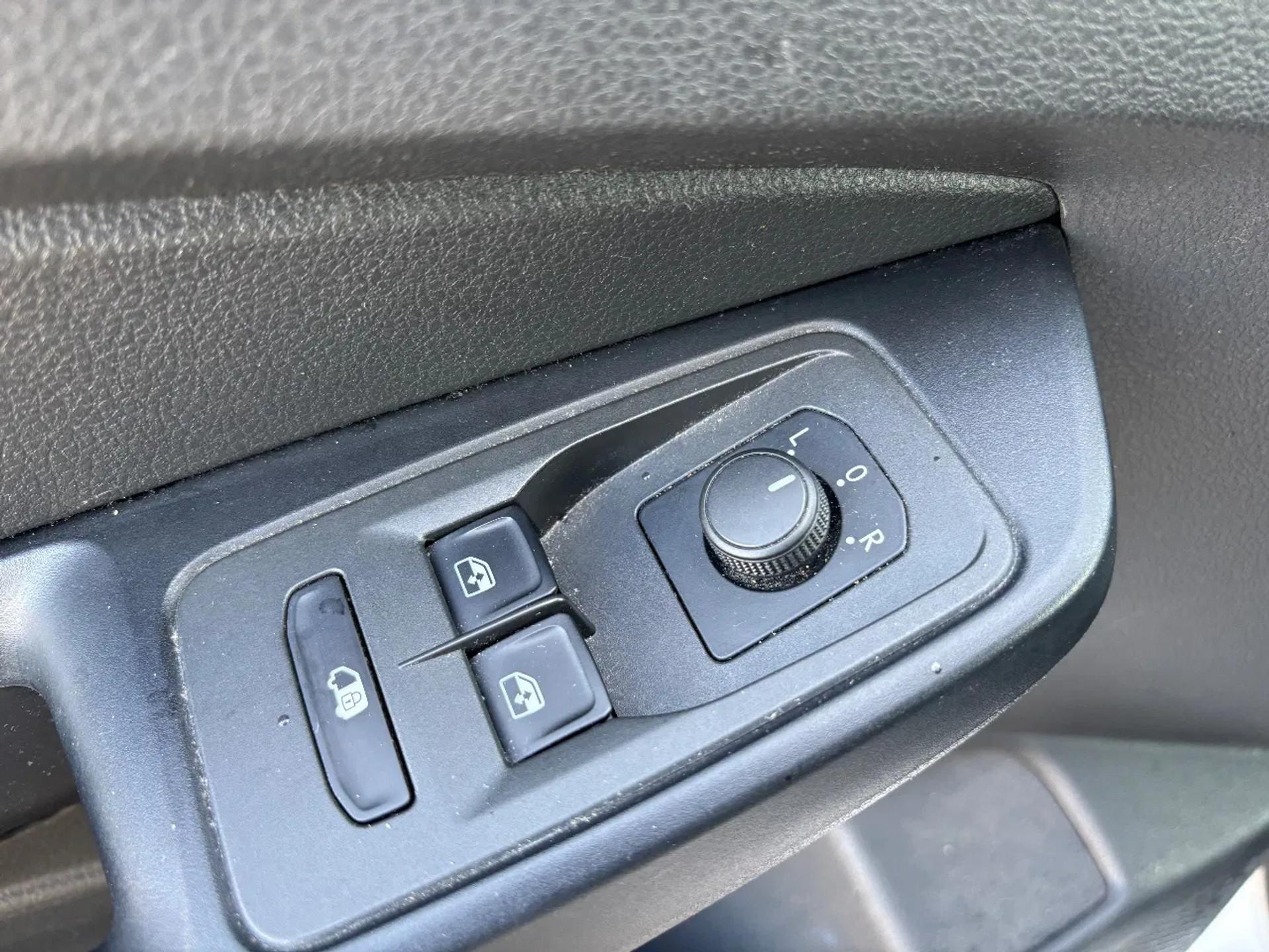 Foto 10 van Volkswagen Cargo 2.0TDI L1H1 Airco Cruisecontrol Apple CarPlay 68.400KM EURO 6