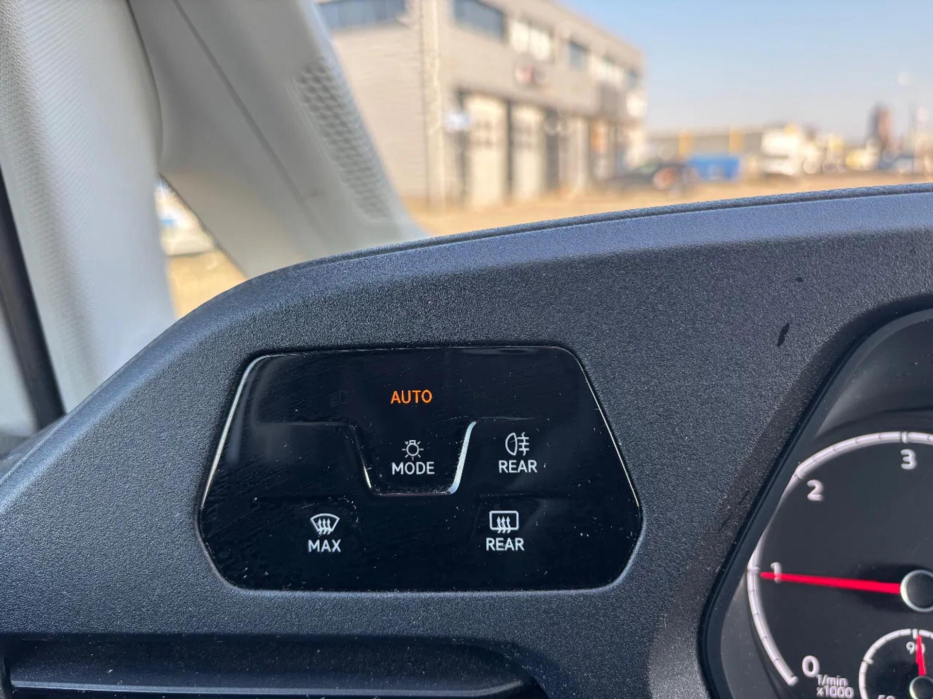 Foto 11 van Volkswagen Cargo 2.0TDI L1H1 Airco Cruisecontrol Apple CarPlay 68.400KM EURO 6