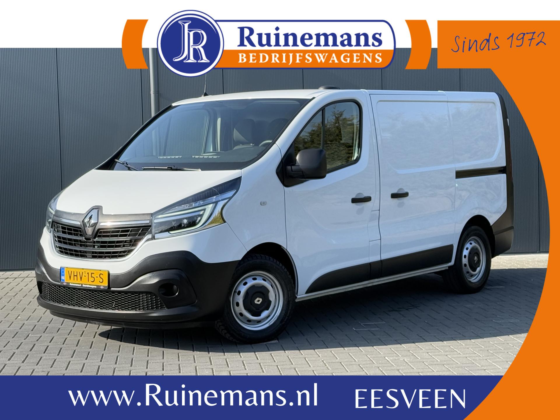 Foto 1 van Renault 2.0 dCi 120 PK / L1H1 / 1e EIG. / 2x SCHUIFDEUR / TREKHAAK / AIRCO / CRUISE