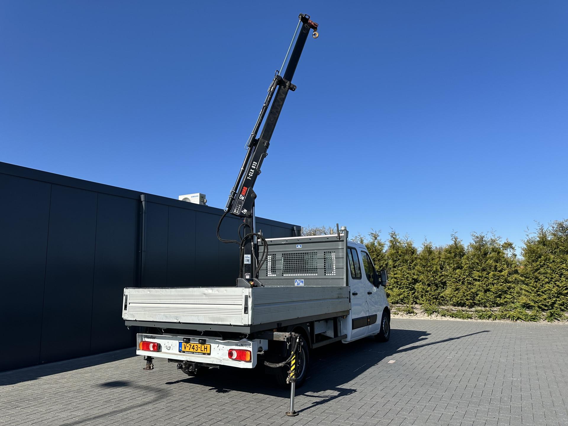Foto 10 van Renault 2.3 dCi 131 pk E6 / PICK UP / L4 MAXI / 1e EIG. / HIAB KRAAN / AIRCO / CRUISE / 3-ZITS