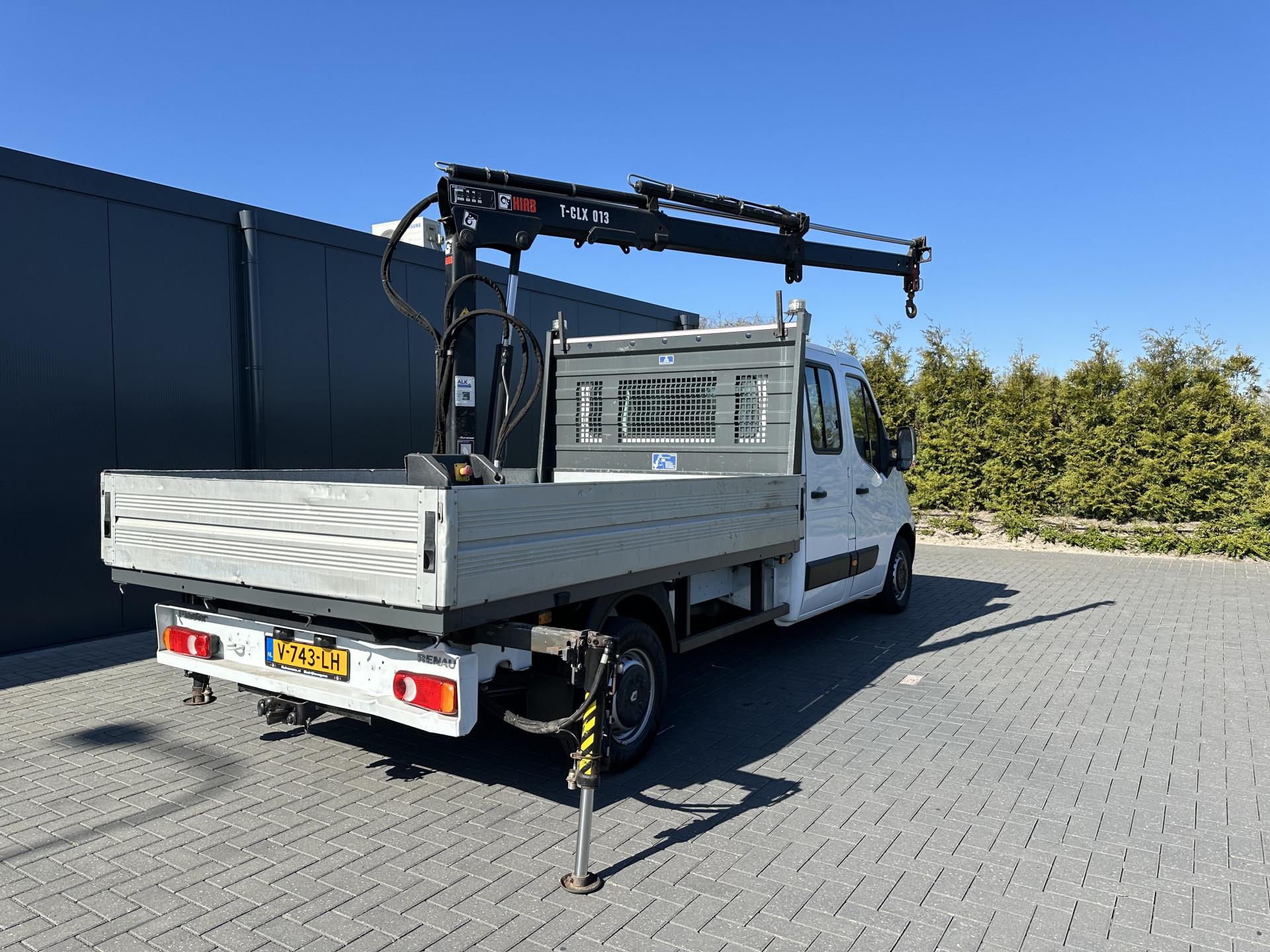 Foto 11 van Renault 2.3 dCi 131 pk E6 / PICK UP / L4 MAXI / 1e EIG. / HIAB KRAAN / AIRCO / CRUISE / 3-ZITS