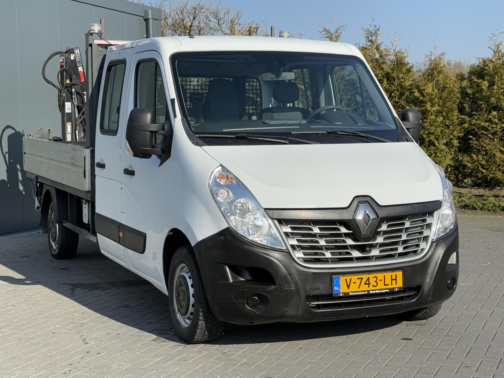 Foto 3 van Renault 2.3 dCi 131 pk E6 / PICK UP / L4 MAXI / 1e EIG. / HIAB KRAAN / AIRCO / CRUISE / 3-ZITS