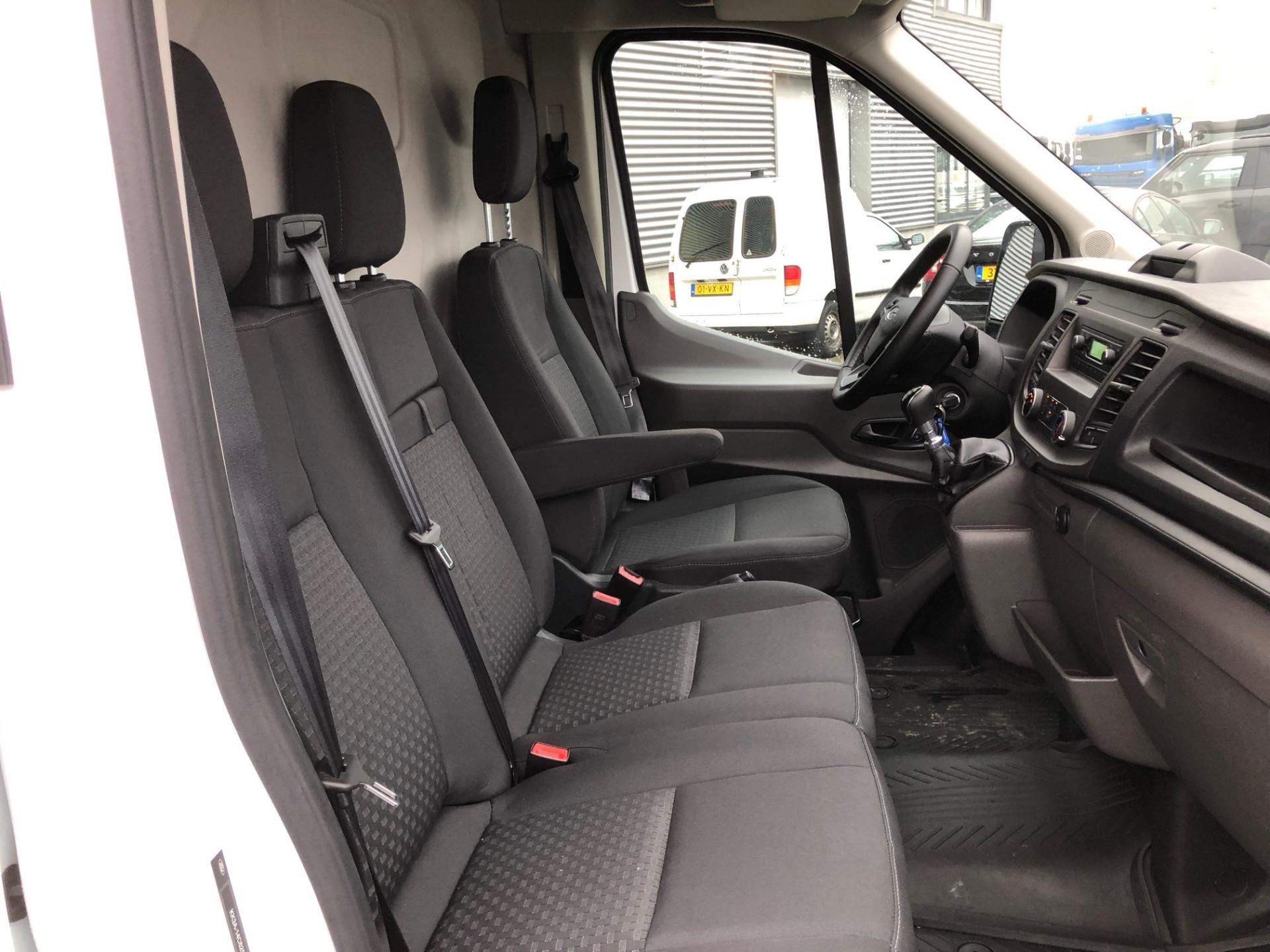 Foto 6 van Ford 290 2.0 TDCI Trend