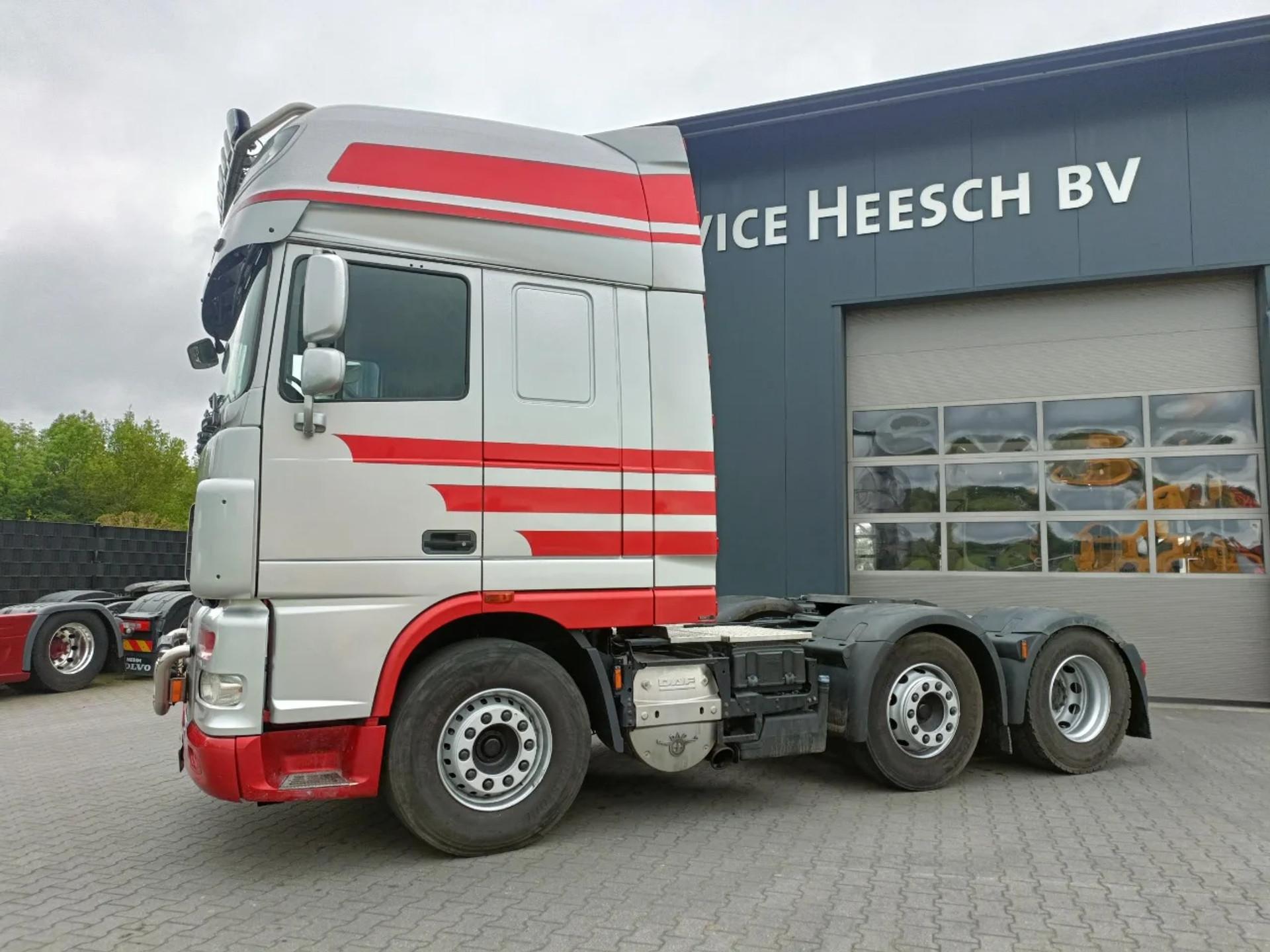 Foto 5 van DAF XF 105.460 6X2 TREKKER - 2013 - LOW MILEAGE - AUTOMATIK - RETARDER - SUPERSPACE