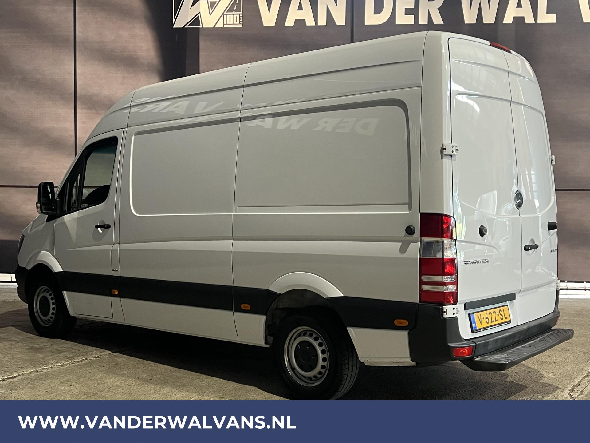 Foto 2 van Mercedes-Benz 314 CDI 143pk L2H2 Euro6 Airco | Bluetooth telefoonvoorbereiding