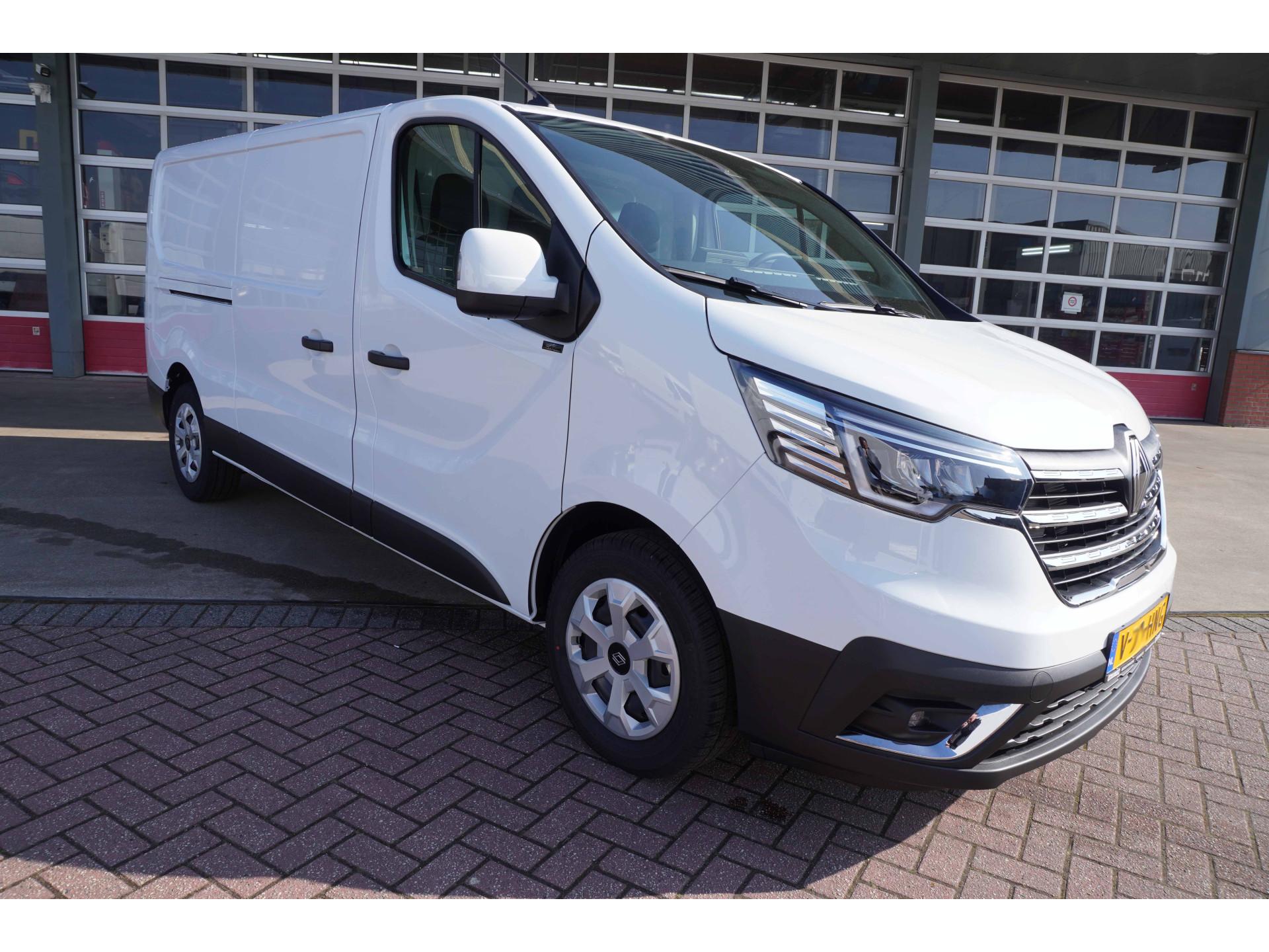 Foto 2 van Renault 2.0 Blue dCi 130PK T30 L2H1 Advance