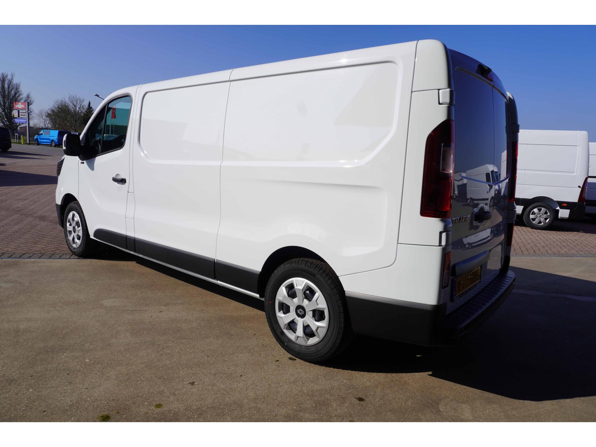 Foto 7 van Renault 2.0 Blue dCi 130PK T30 L2H1 Advance