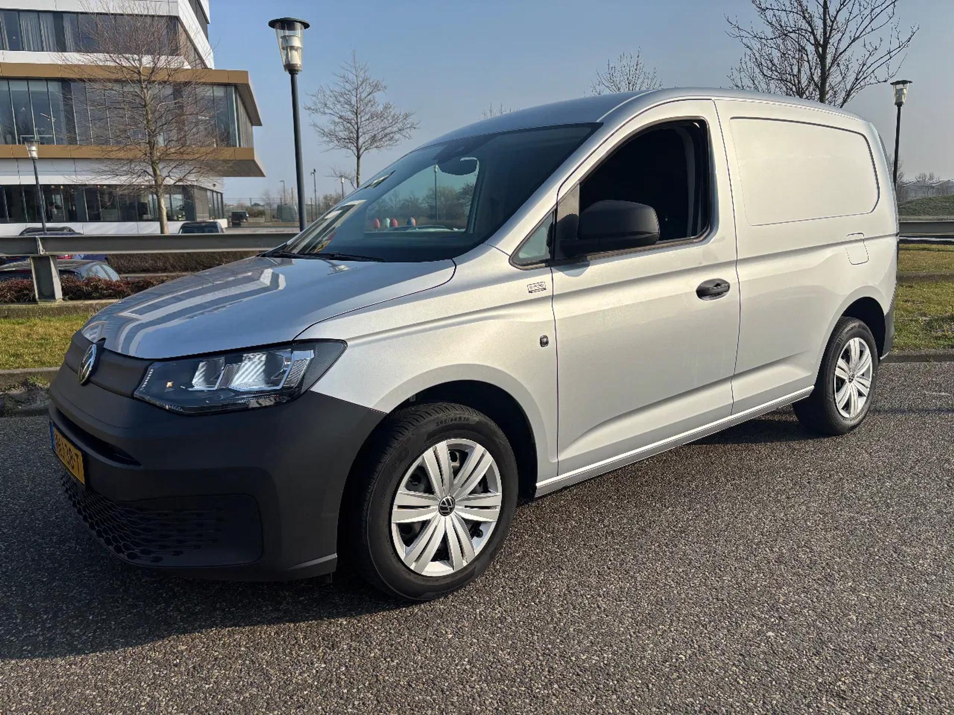Foto 2 van Volkswagen 2.0TDI Cargo L1H1 Airco Cruisecontrol Applecarplay