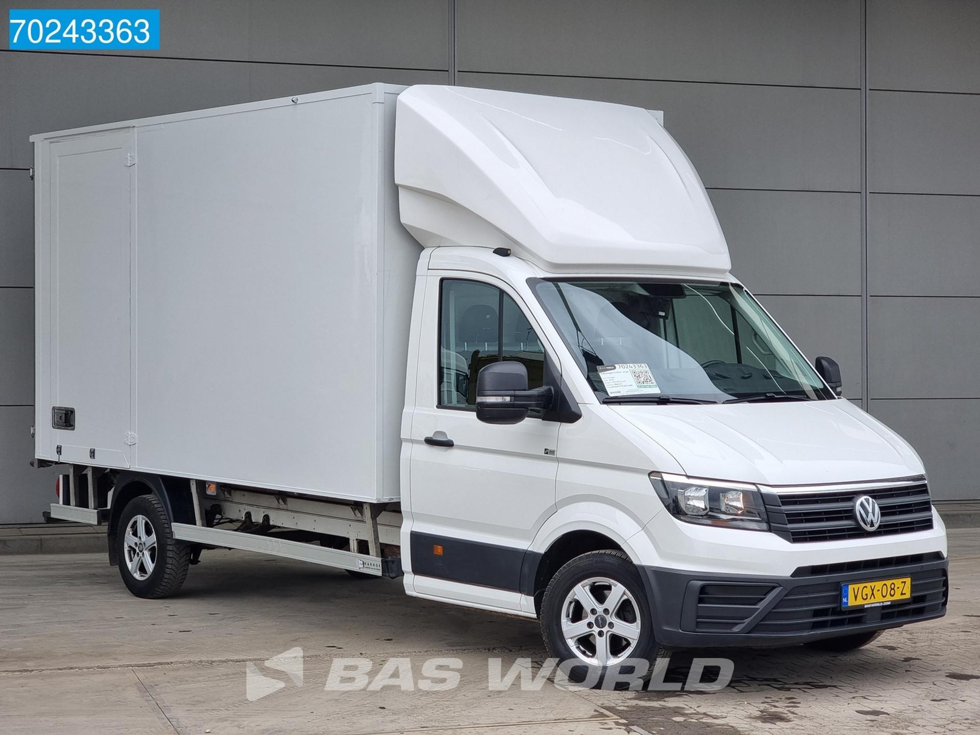 Foto 3 van Volkswagen Crafter Bakwagen met achterdeuren Camera Airco Cruise Koffer Meubelbak 20m3 Airco Cruise control