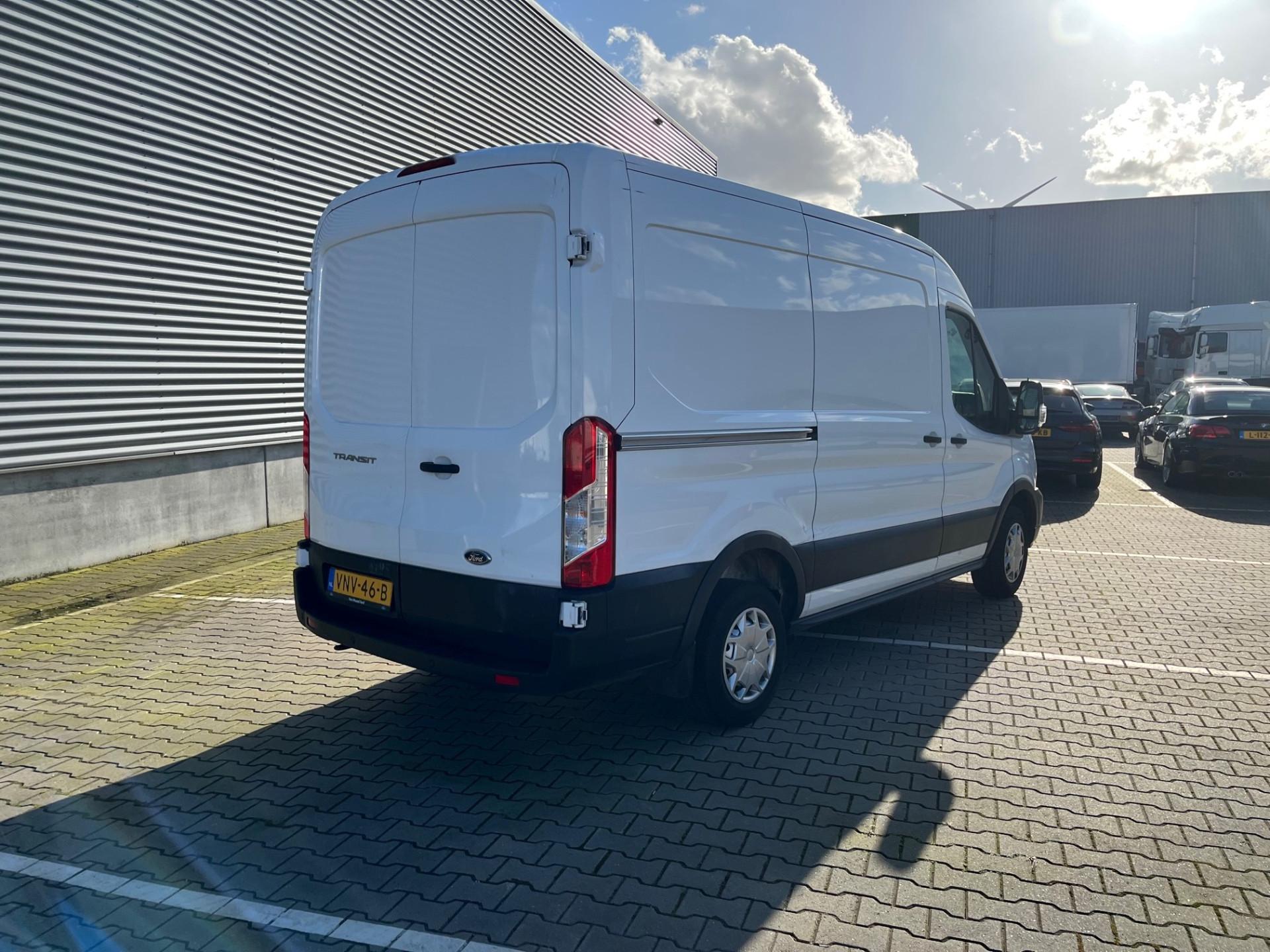 Foto 2 van Ford 290 2.0 TDCI Trend