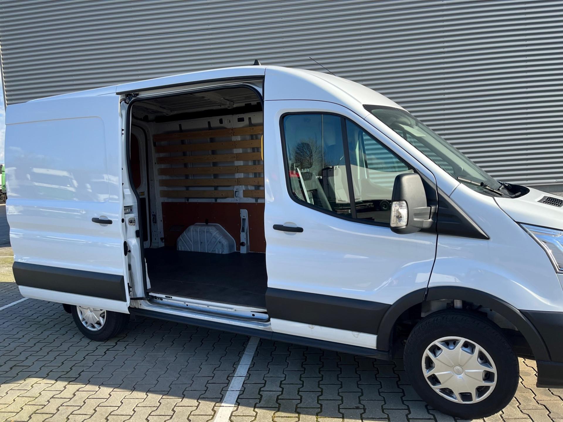 Foto 4 van Ford 290 2.0 TDCI Trend