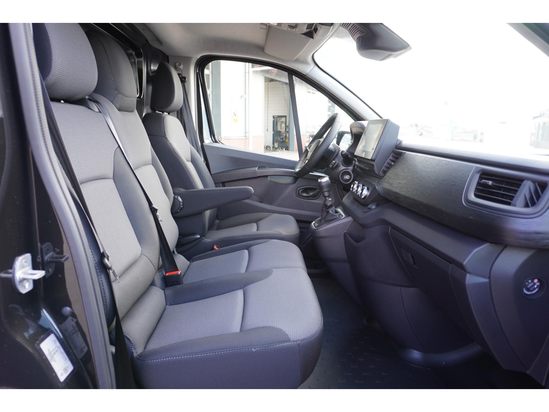 Foto 12 van Renault 2.0 Blue dCi 130 T30 L2H1 Advance