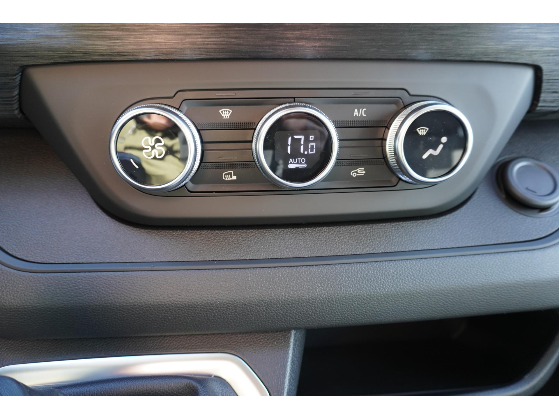 Foto 27 van Renault 2.0 Blue dCi 130 T30 L2H1 Advance