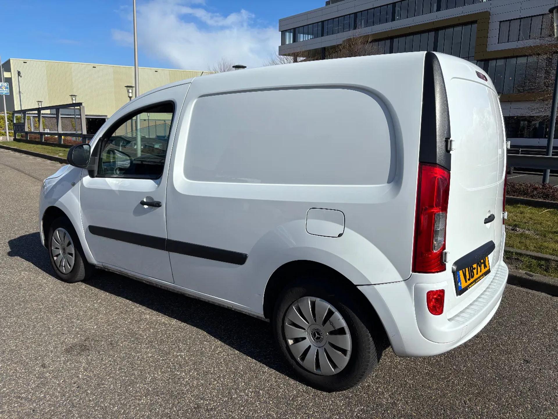 Foto 5 van Mercedes-Benz 108CDI L1H1 Airco EURO 6