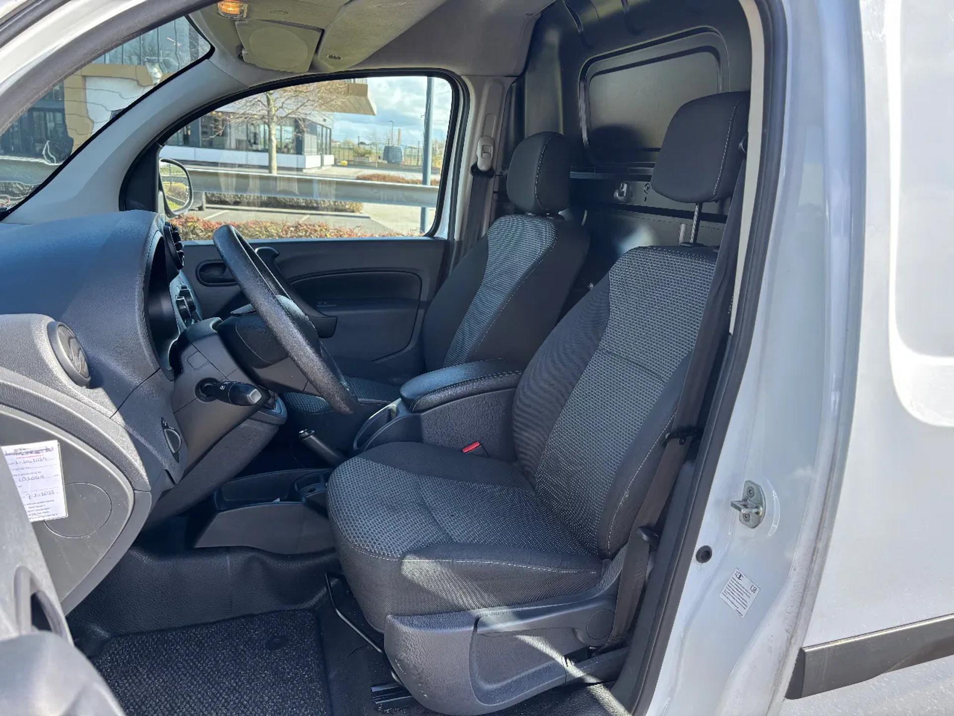 Foto 9 van Mercedes-Benz 108CDI L1H1 Airco EURO 6