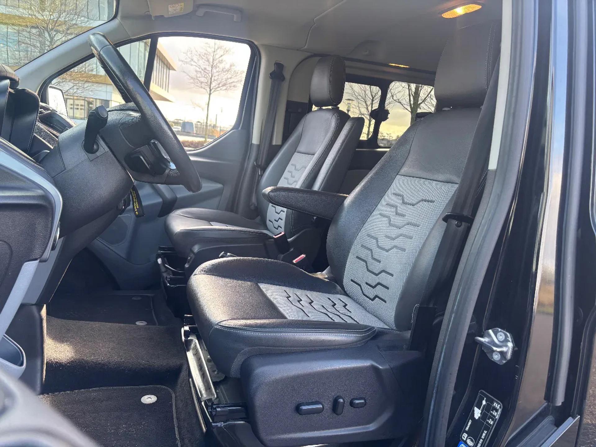 Foto 11 van Ford 2.0TDCI L1H1 170PK Dubbelcabine Airco Navi Cruisecontrol Trekhaak EURO 6