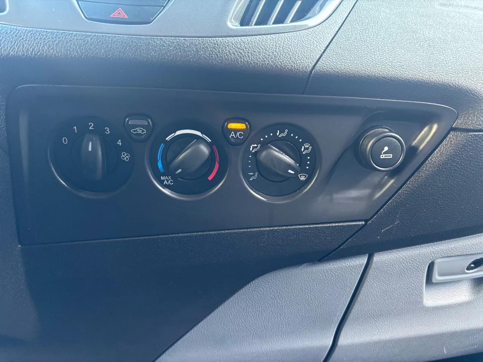 Foto 18 van Ford 2.0TDCI L1H1 170PK Dubbelcabine Airco Navi Cruisecontrol Trekhaak EURO 6