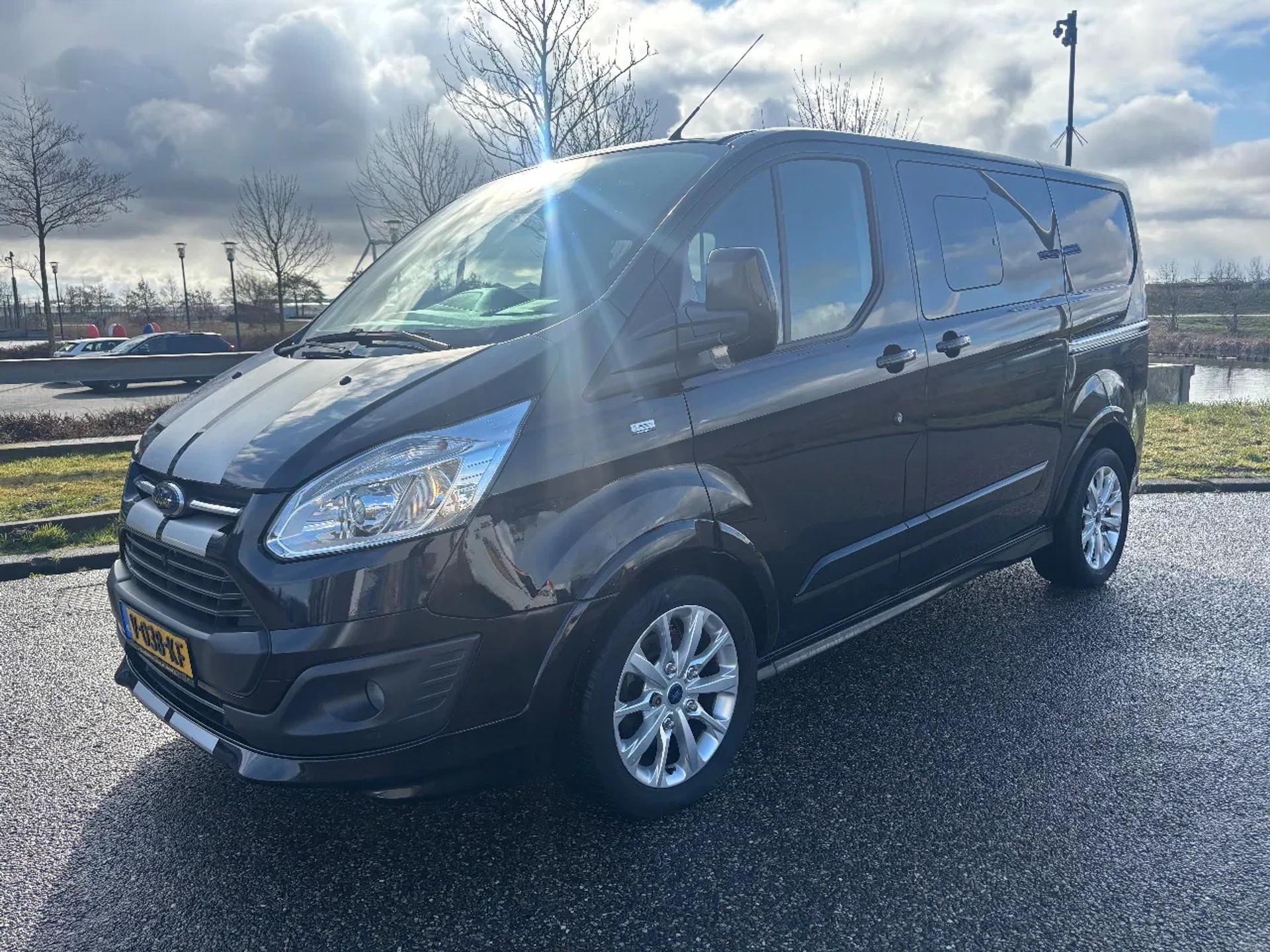 Foto 2 van Ford 2.0TDCI L1H1 170PK Dubbelcabine Airco Navi Cruisecontrol Trekhaak EURO 6