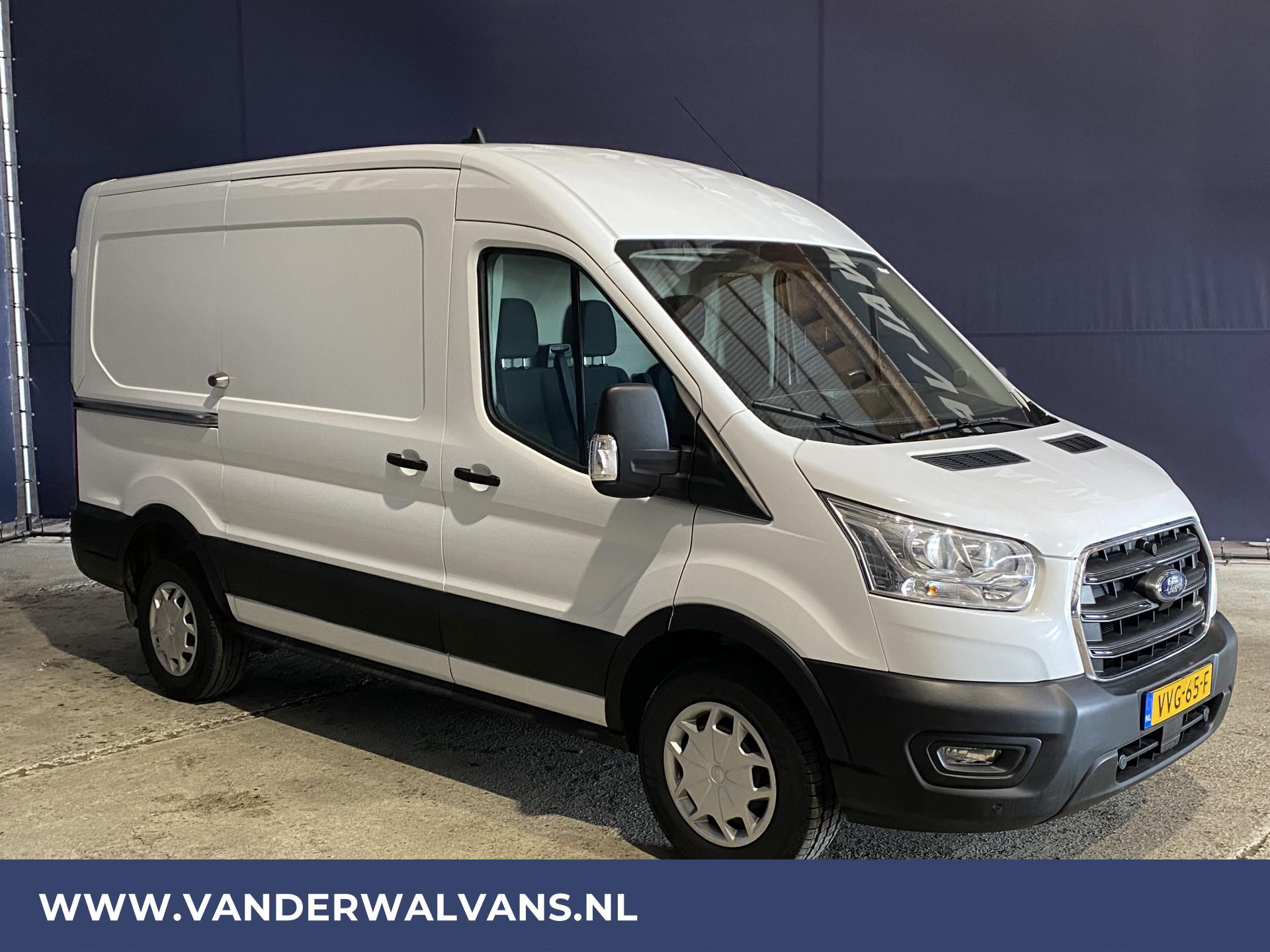 Foto 10 van Ford 2.0TDCI 130pk L2H2 Euro6 Airco | Cruise | 3-zits