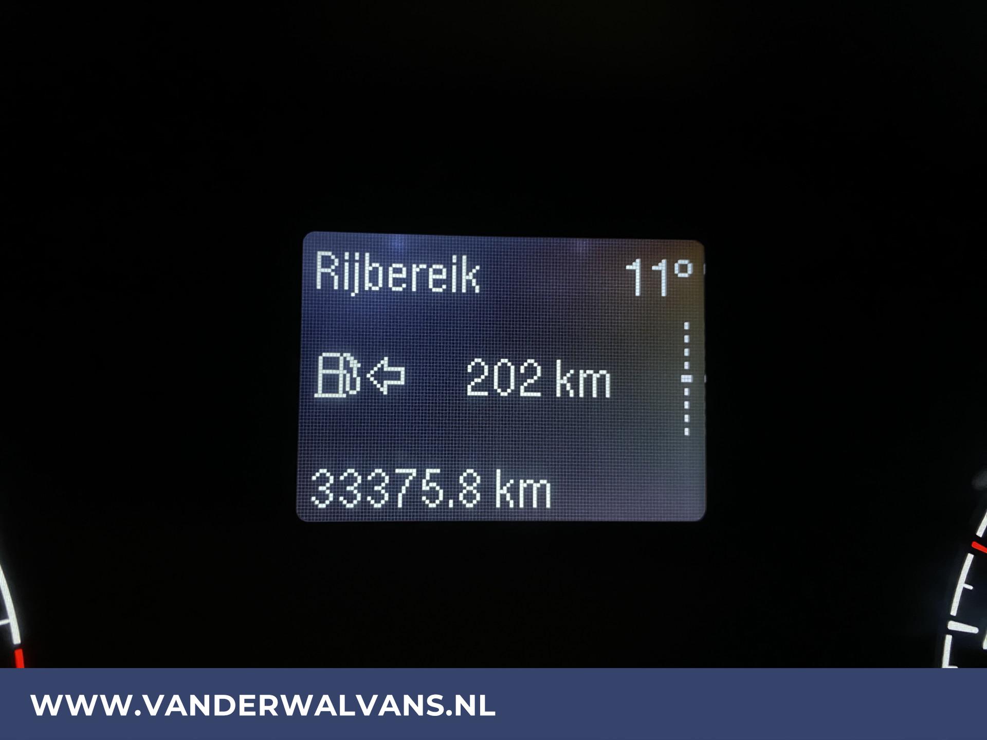 Foto 19 van Ford 2.0TDCI 130pk L2H2 Euro6 Airco | Cruise | 3-zits