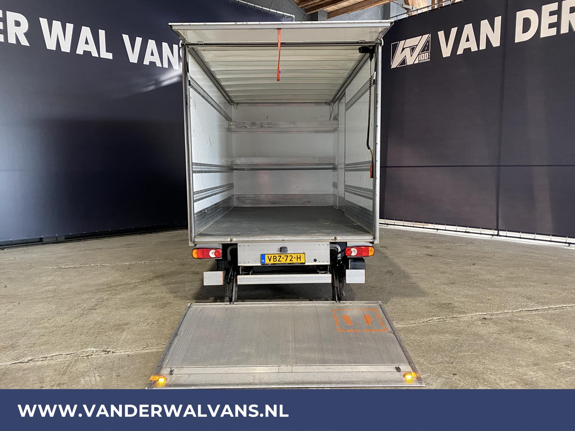Foto 4 van Mercedes-Benz 314CDI Bakwagen + Laadklep | 980kg laadvermogen Euro6 Airco | Camera | MBUX