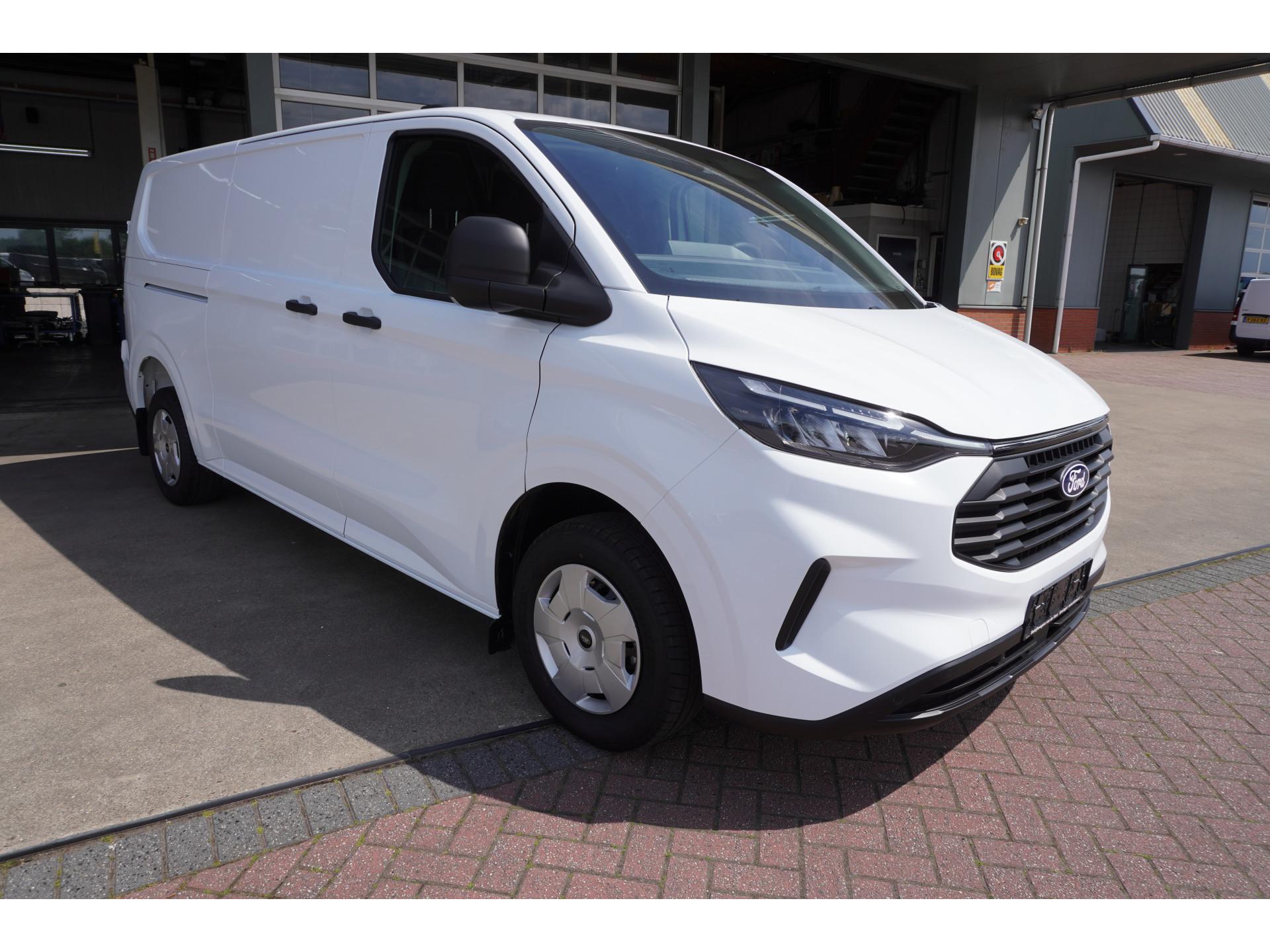 Foto 2 van Ford Transit Custom 320L 2.0 TDCI 170PK L2H1 Trend Automaat Schuifdeur L / R