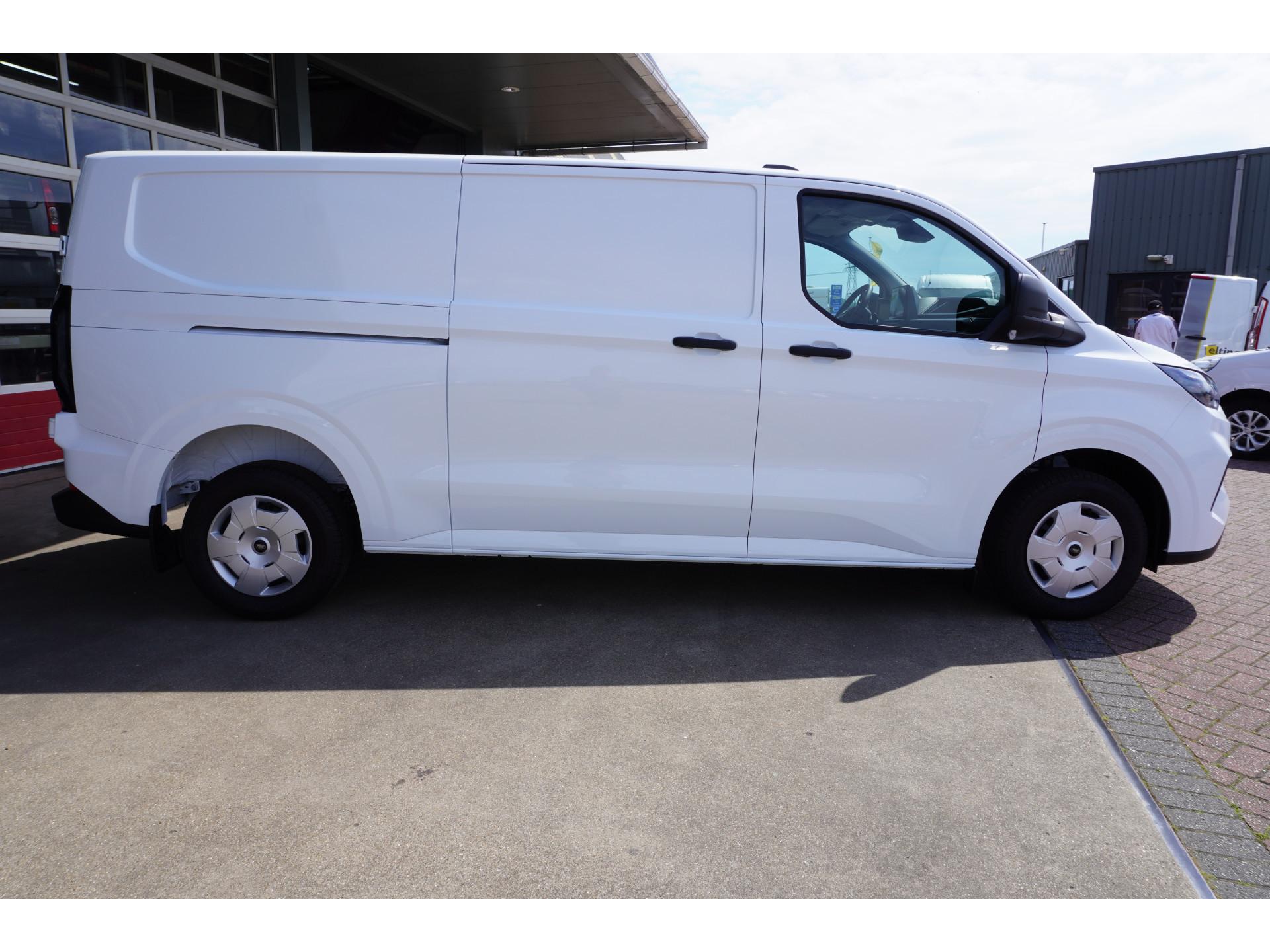 Foto 3 van Ford Transit Custom 320L 2.0 TDCI 170PK L2H1 Trend Automaat Schuifdeur L / R